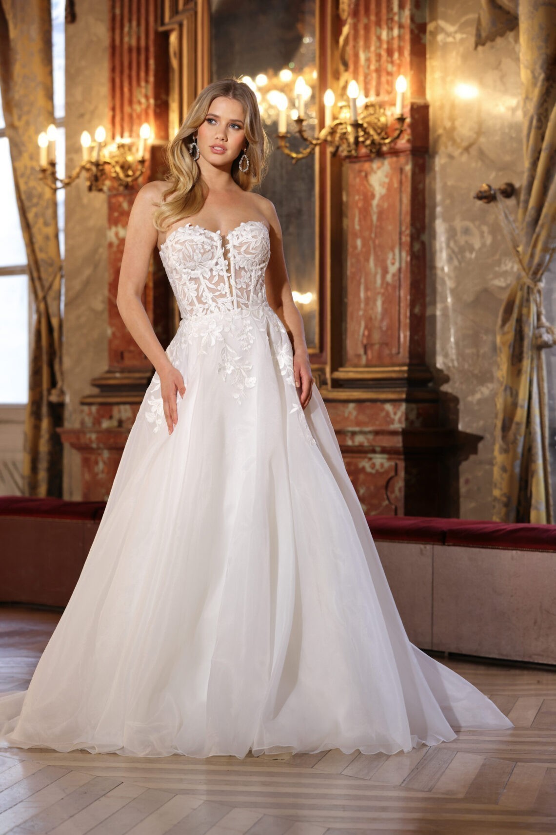 Brautkleid Bianca von Azuree kaufen bei Weddingworld 3