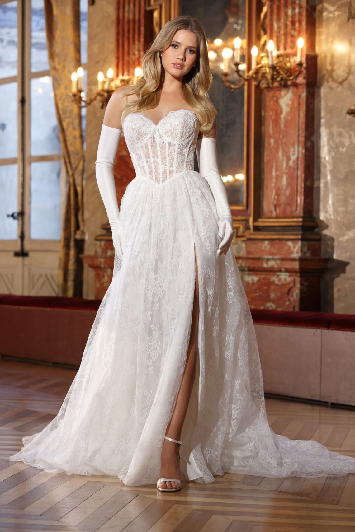 Brautkleid Breeze von Azuree kaufen bei Weddingworld 4