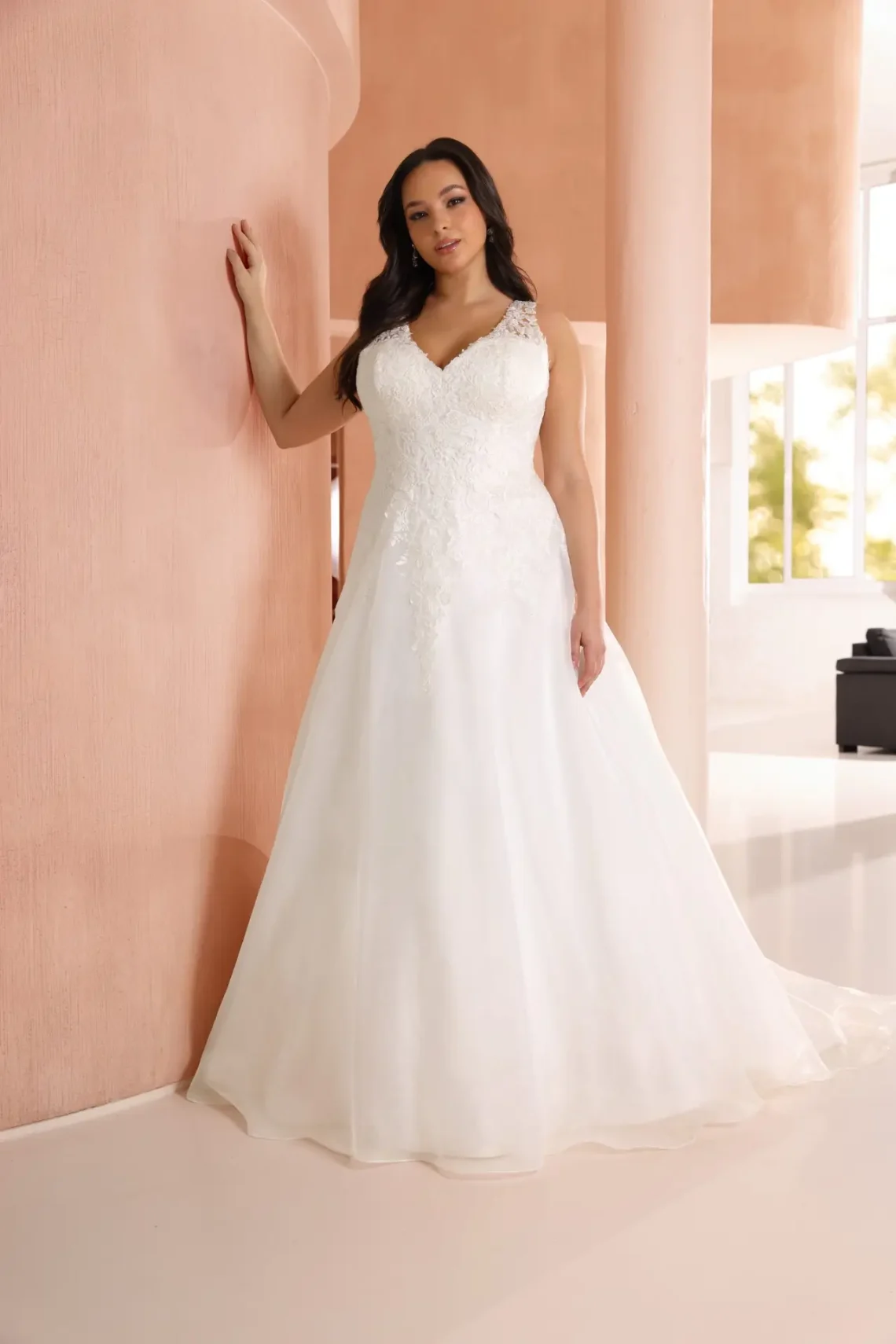 Brautkleid Cassi von Azuree kaufen bei Weddingworld 4