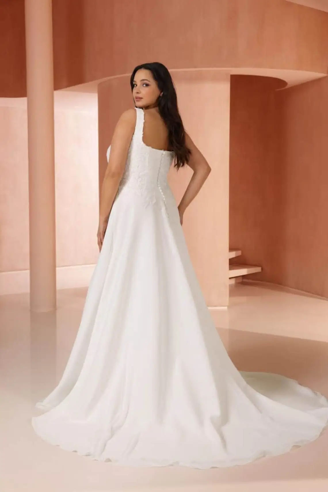 Brautkleid Casy-Lee von Azuree kaufen bei Weddingworld 1