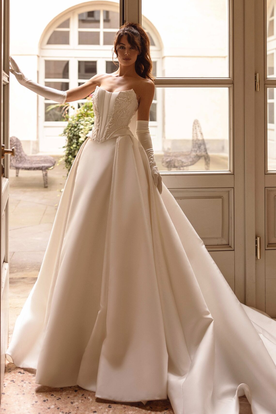 Brautkleid Catherine von Dominiss kaufen im Weddingworld 1