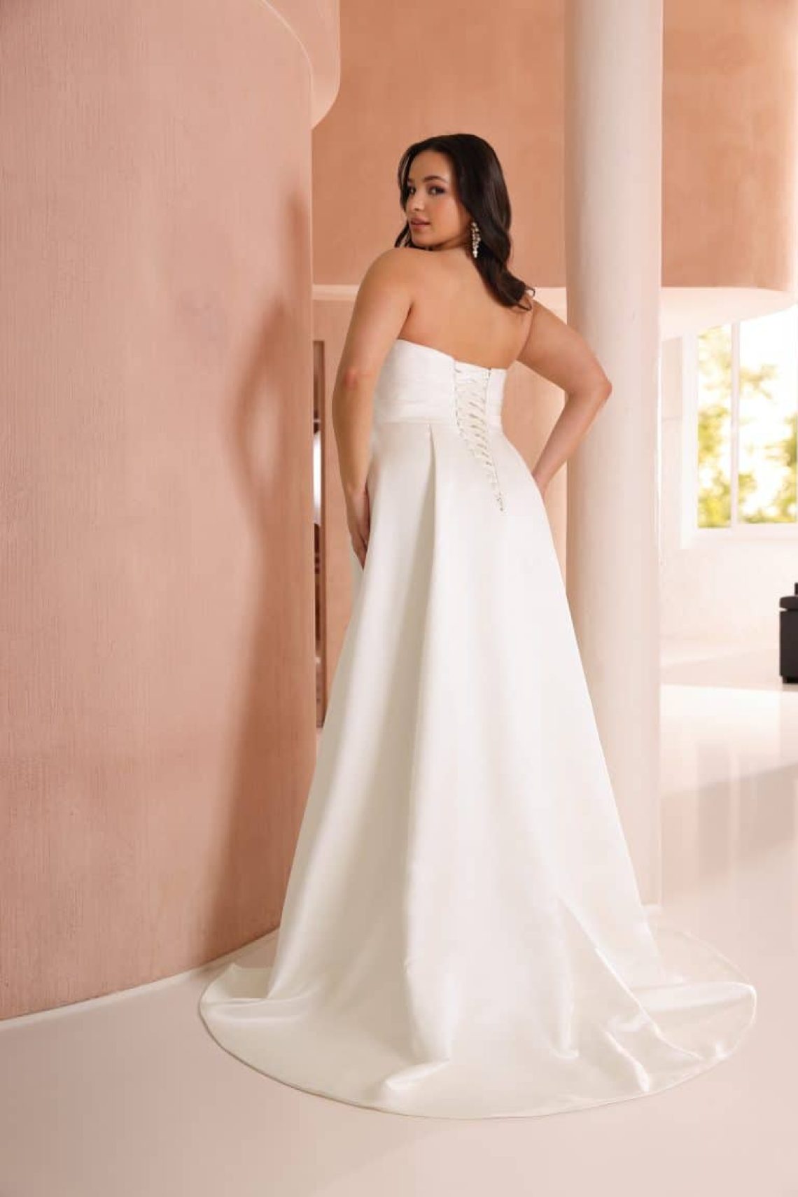 Brautkleid Chloe von Azuree kaufen bei Weddingworld 1