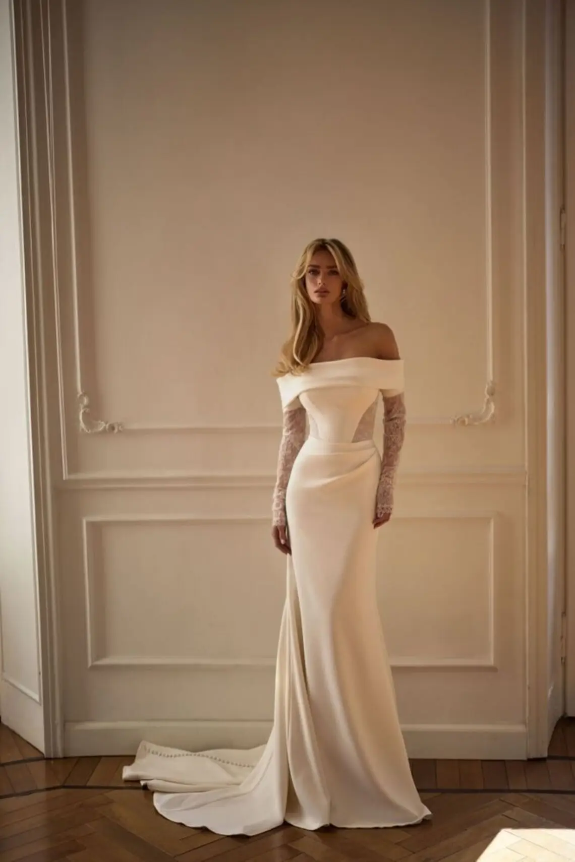 Brautkleid Corlienne von Milla Nova kaufen bei Weddingworld 3