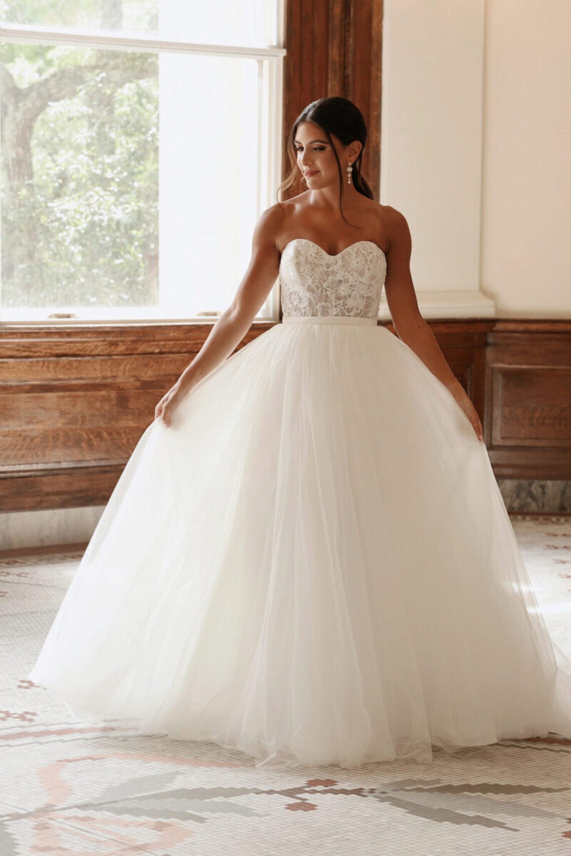 Brautkleid D4133 von Essense of Australia kaufen im Weddingworld 6