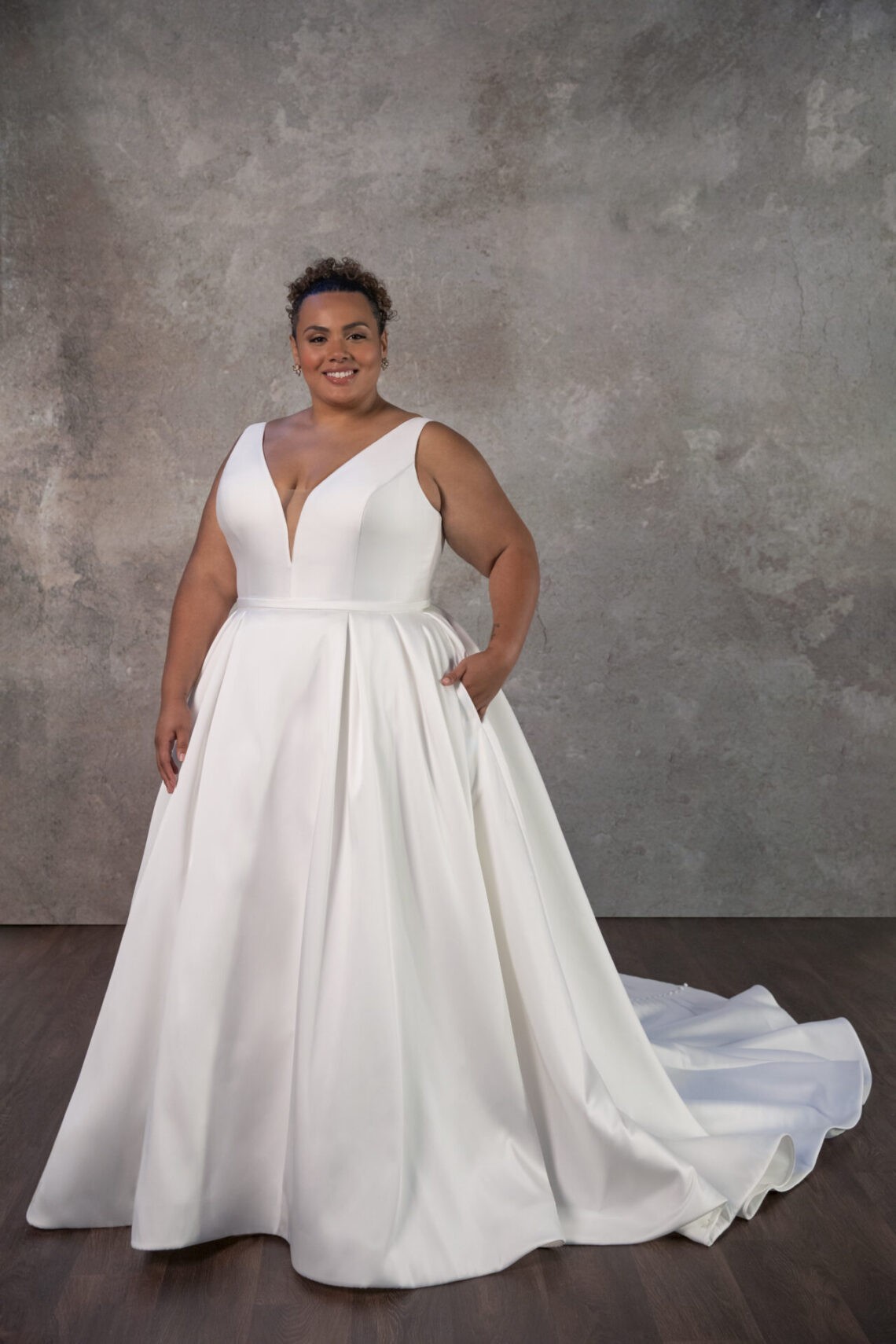 Brautkleid D4140 von Essense of Australia kaufen im Weddingworld 1