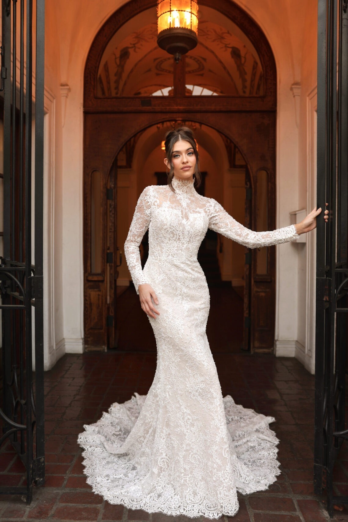 Brautkleid D4294 von Essense of Australia kaufen im Weddingworld 4