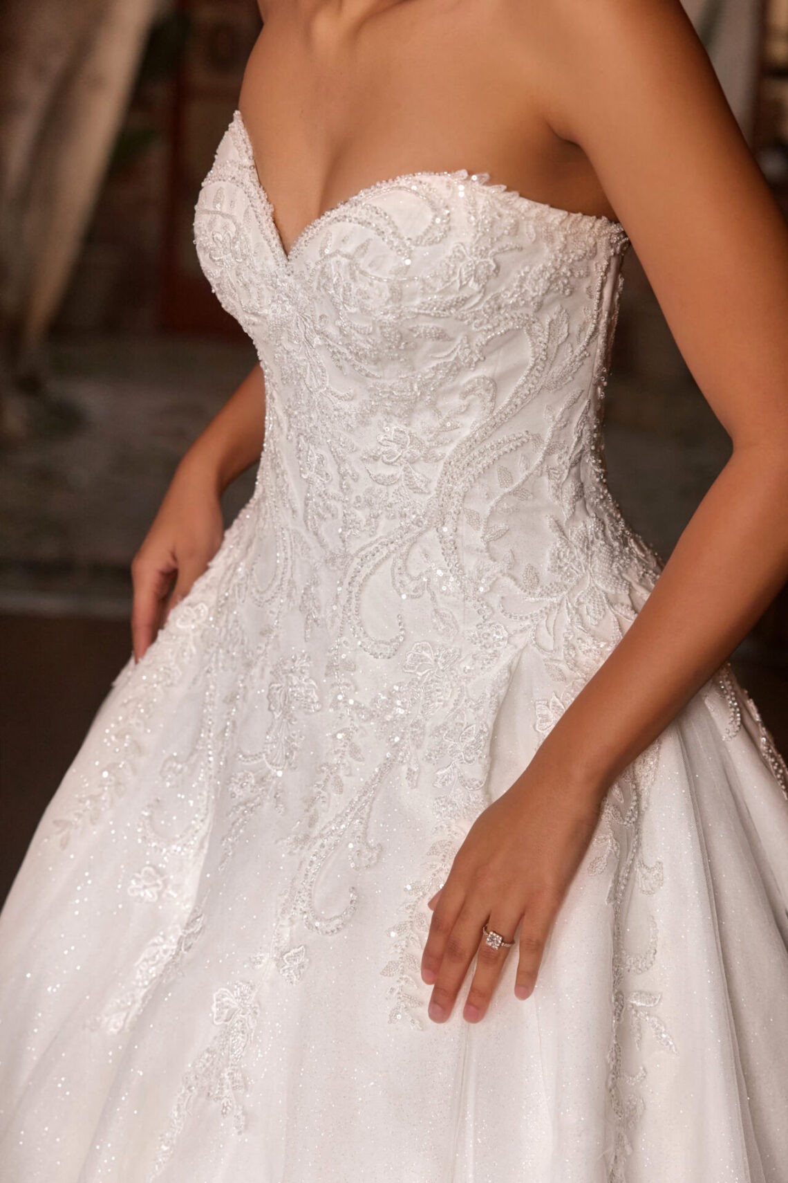 Brautkleid D4331 von Essense of Australia kaufen im Weddingworld 3