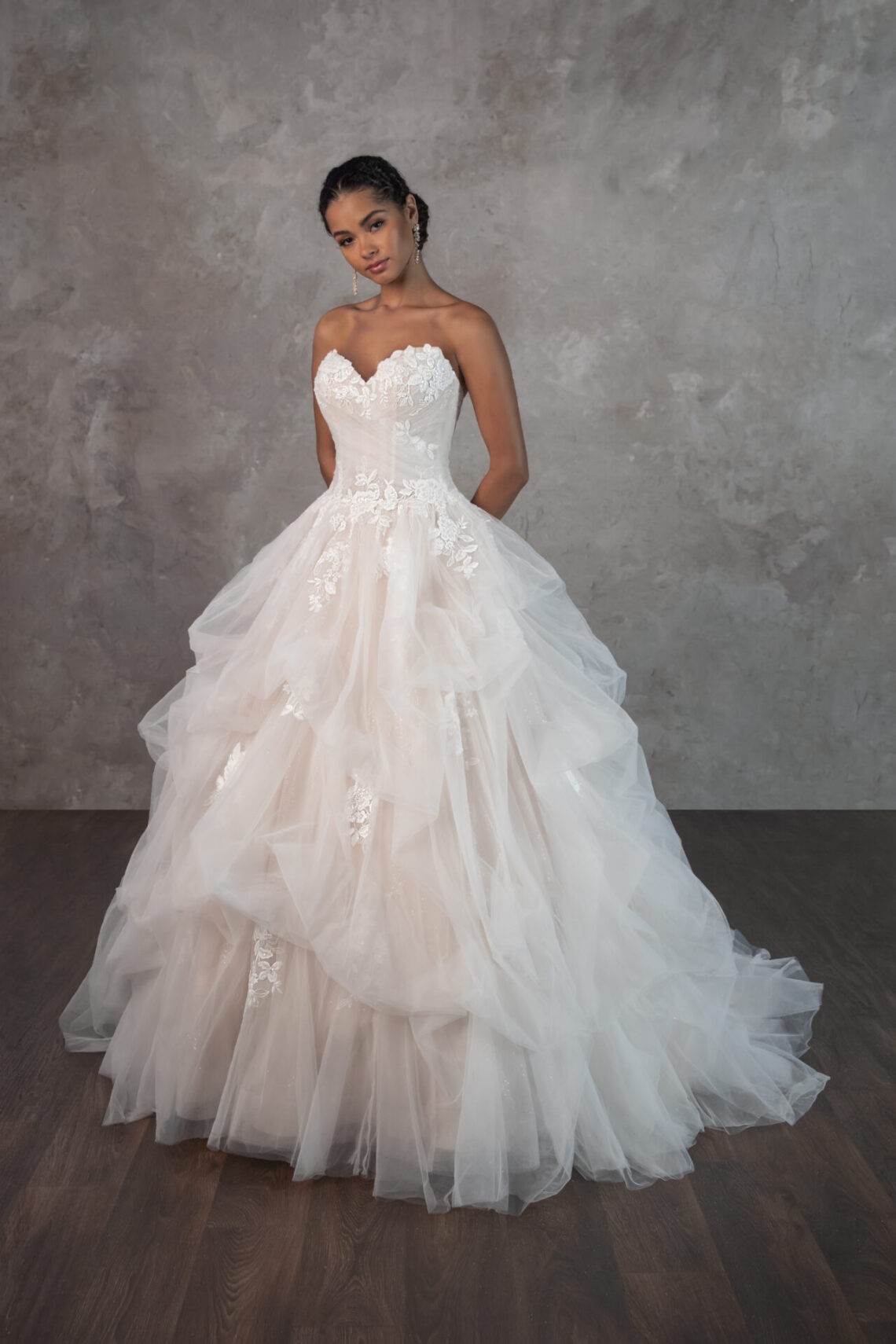 Brautkleid D4345 von Essense of Australia kaufen im Weddingworld 4