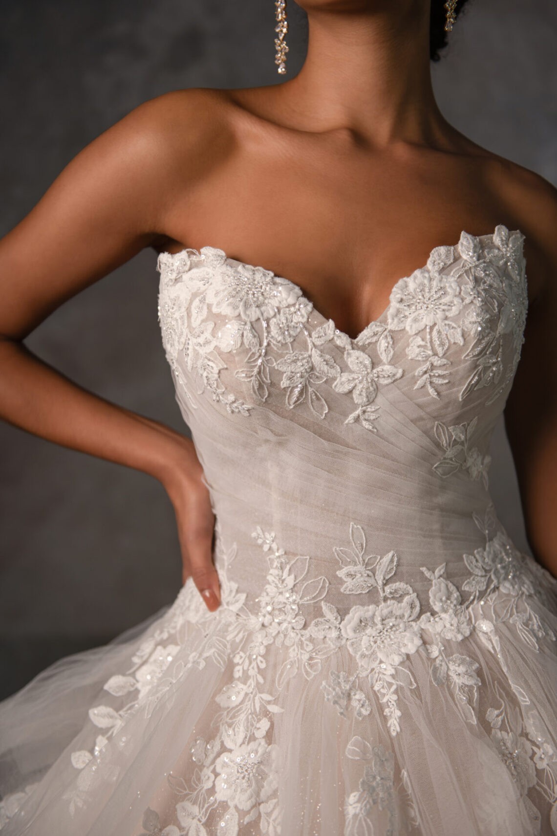 Brautkleid D4345 von Essense of Australia kaufen im Weddingworld 2