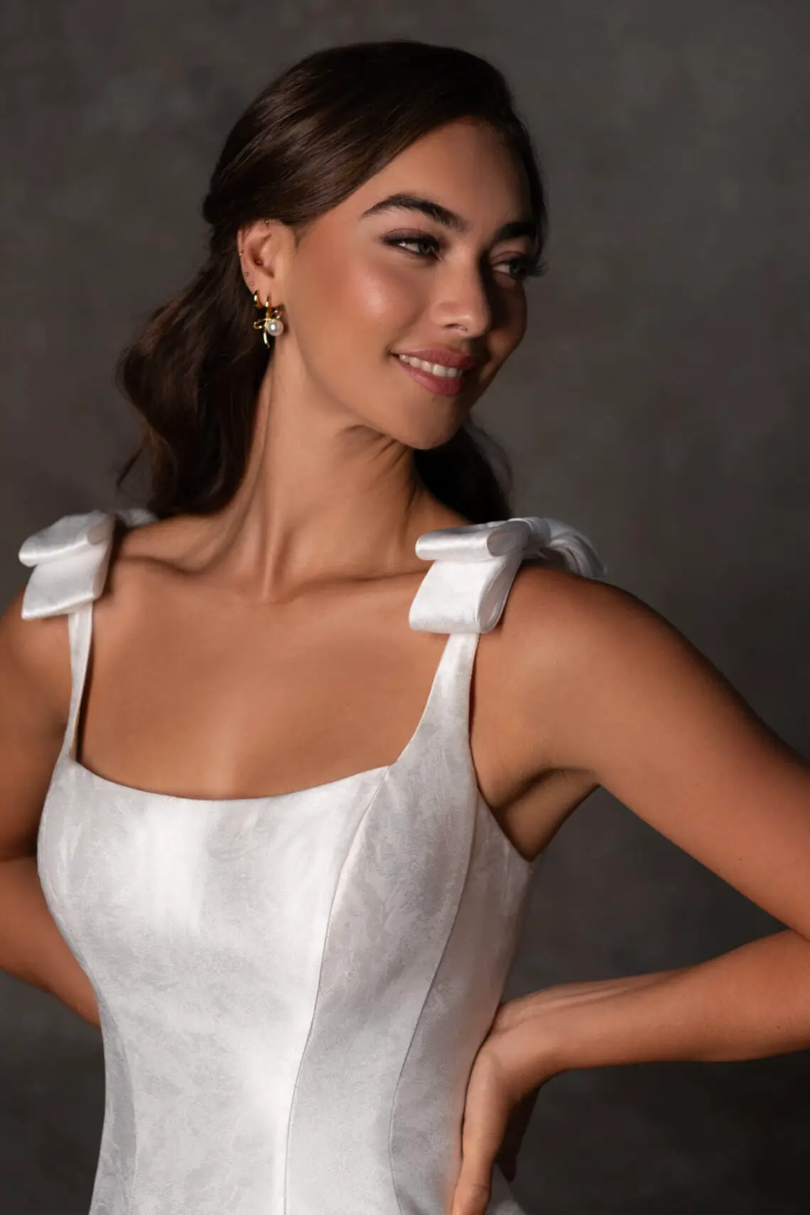 Brautkleid D4450 von Essense of Australia kaufen bei Weddingworld 5