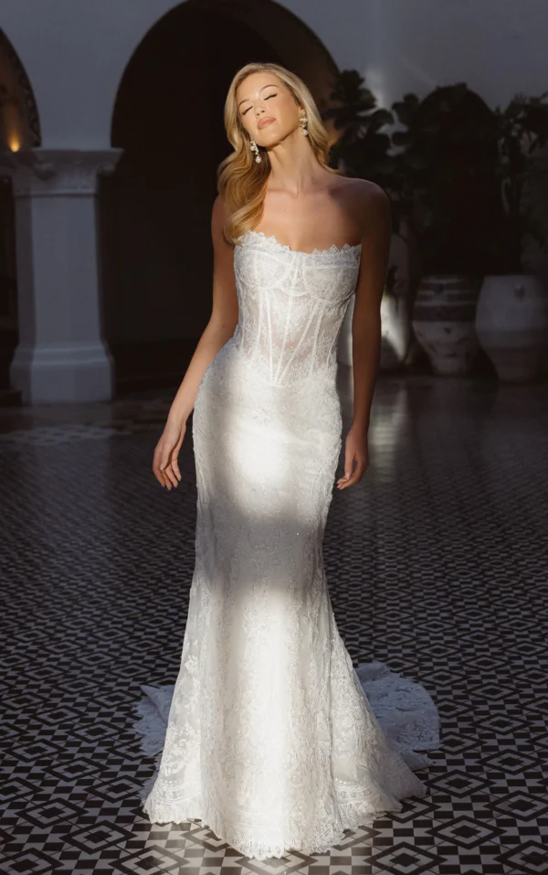 Brautkleider Essense of Australia D4541