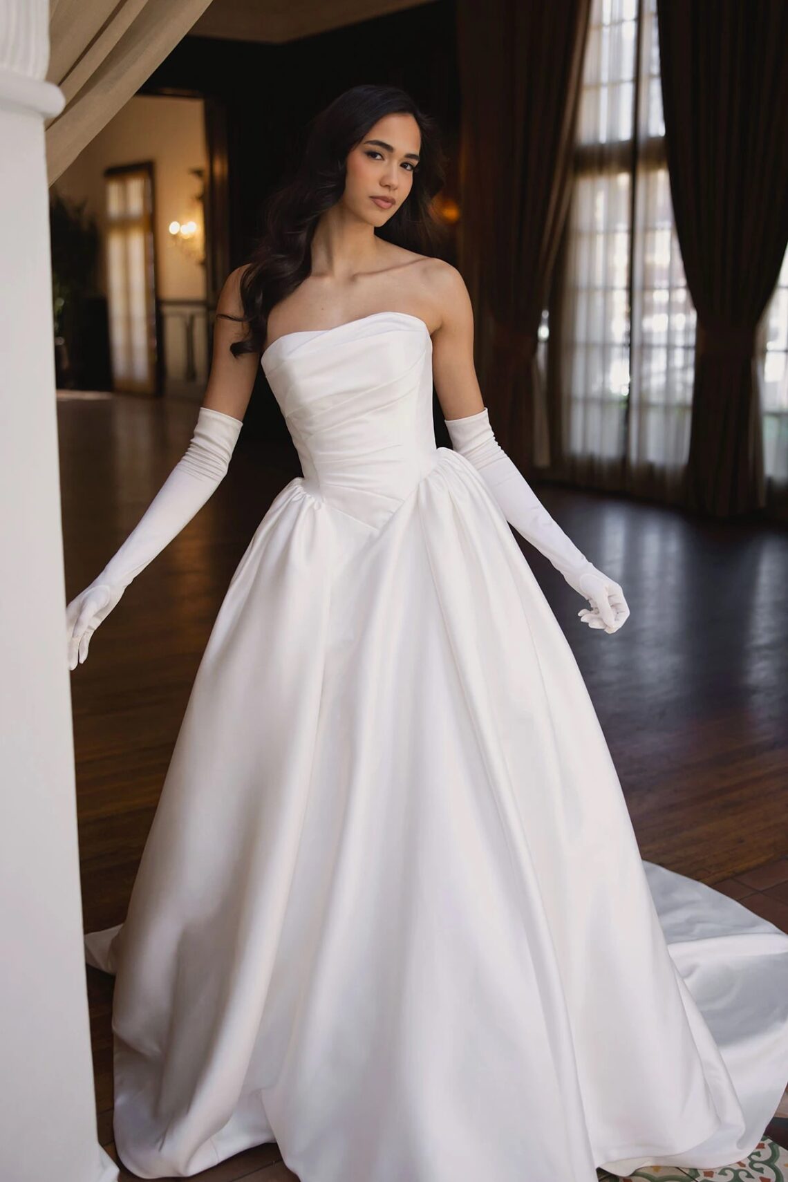 Brautkleid D4602 von Essense of Australia kaufen bei Weddingworld 4