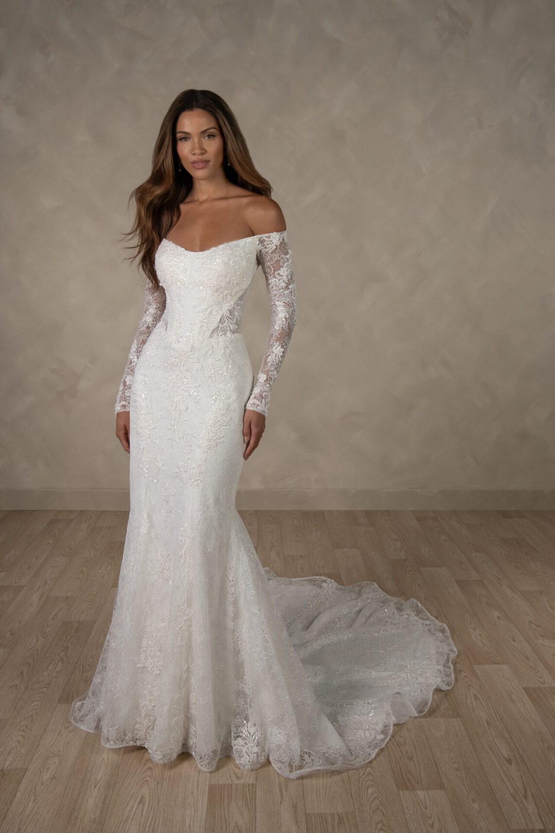 Brautkleid D4636 von Essense of Australia kaufen bei Weddingworld 1