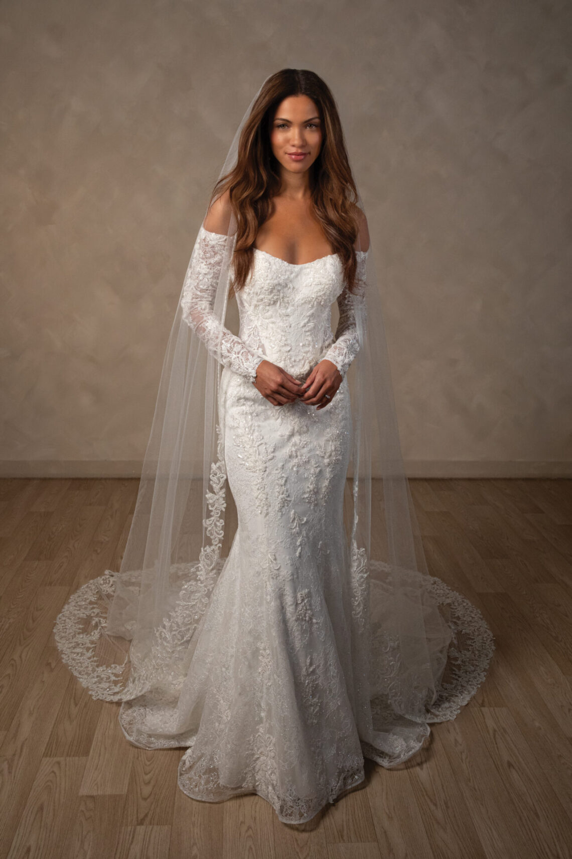 Brautkleid D4636 von Essense of Australia kaufen bei Weddingworld 3