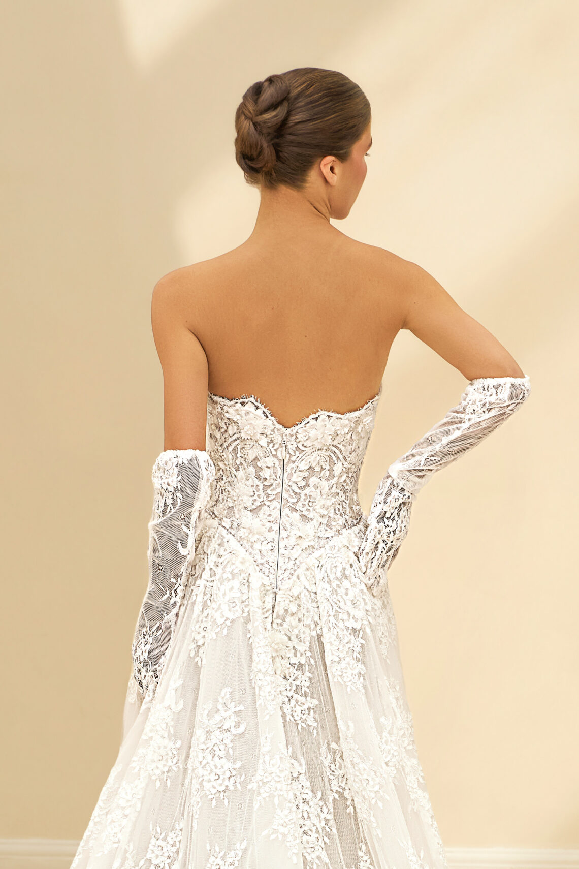 Brautkleid DC6140 von Phoenix Gowns kaufen bei Weddingworld 2