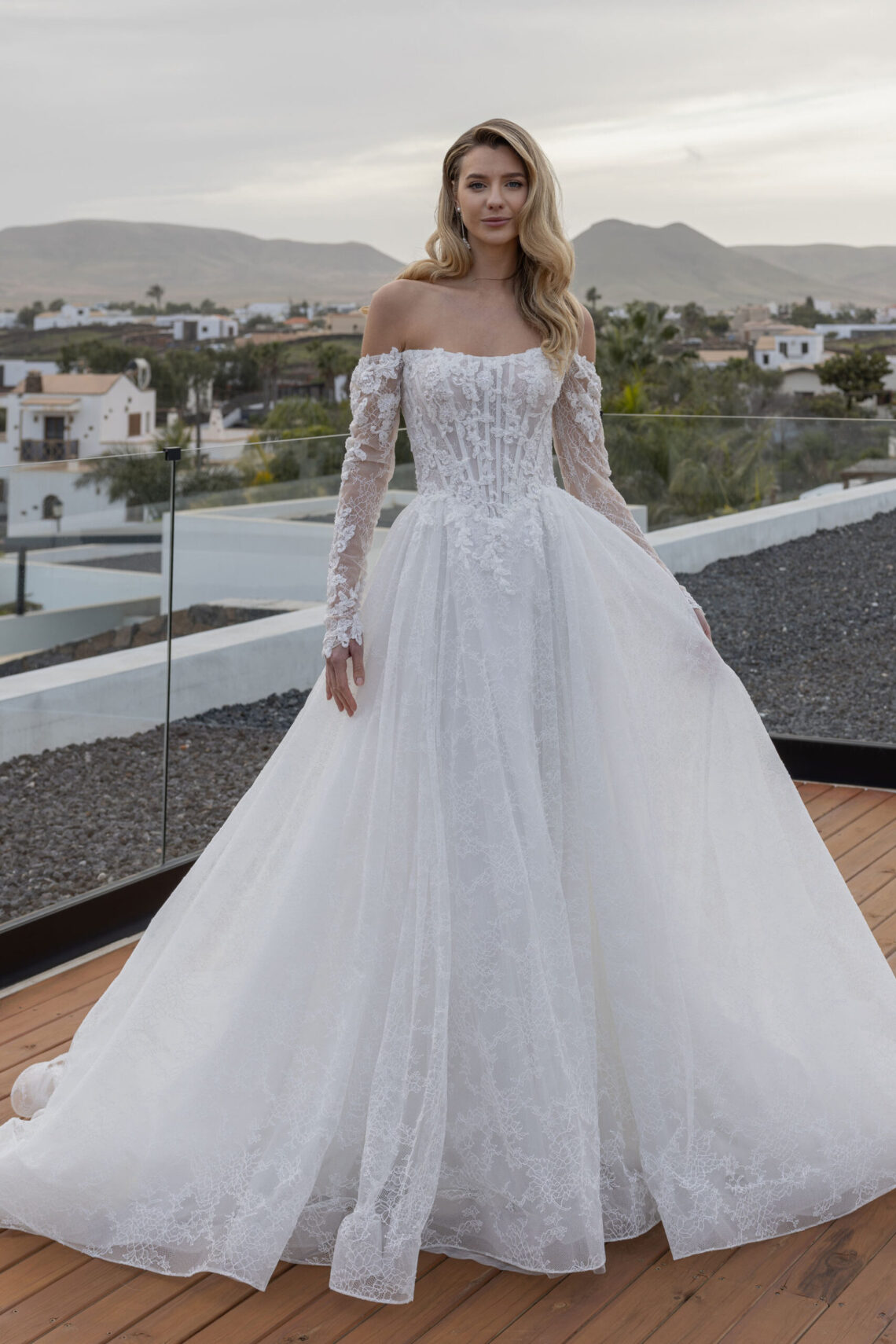 Brautkleid 82404 von Diane Legrand kaufen bei Weddingworld 1
