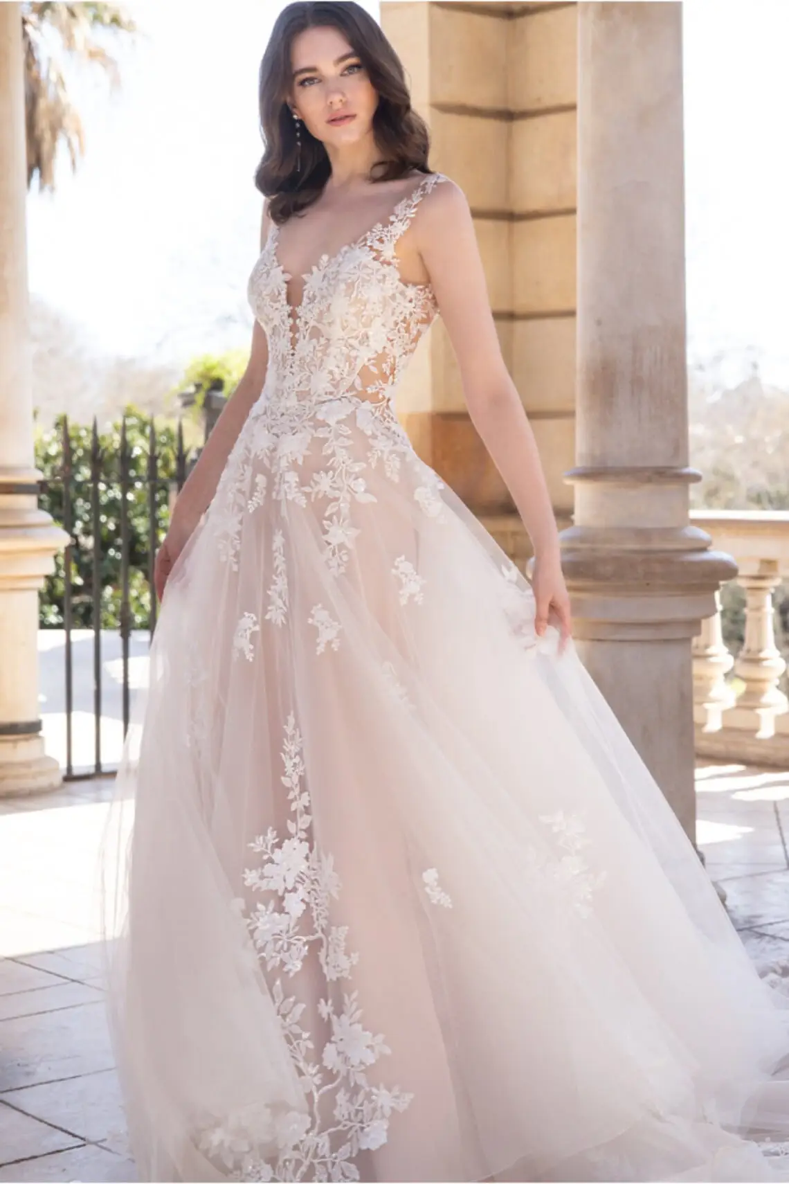 Elysee_22_Pro_INES_Fro_01_Web_704_941_int_s_c1