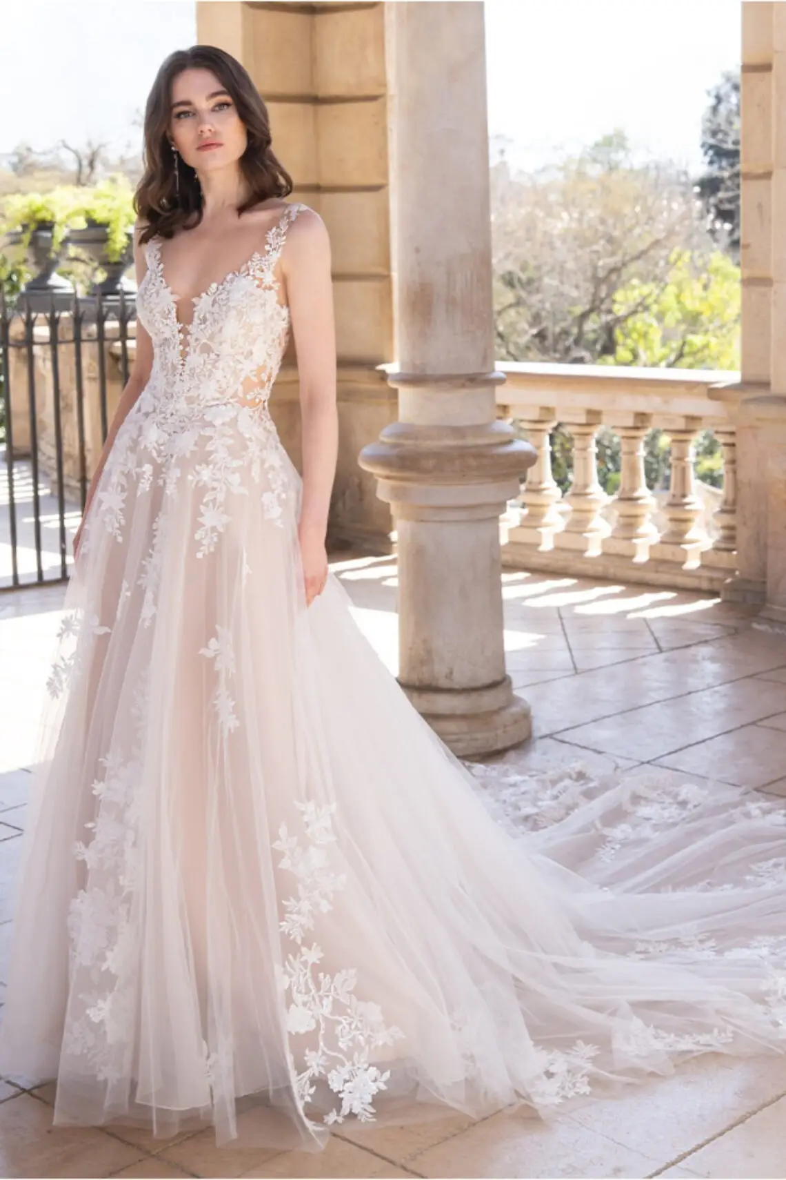 Elysee_22_Pro_INES_Fro_Web_704_941_int_s_c1