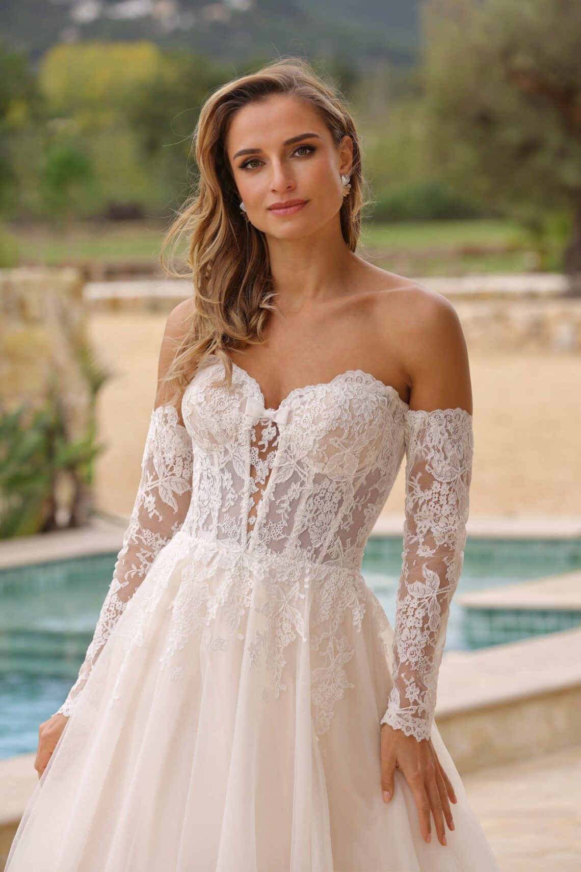 Felicity-Azuree-Bridal-Close-scaled