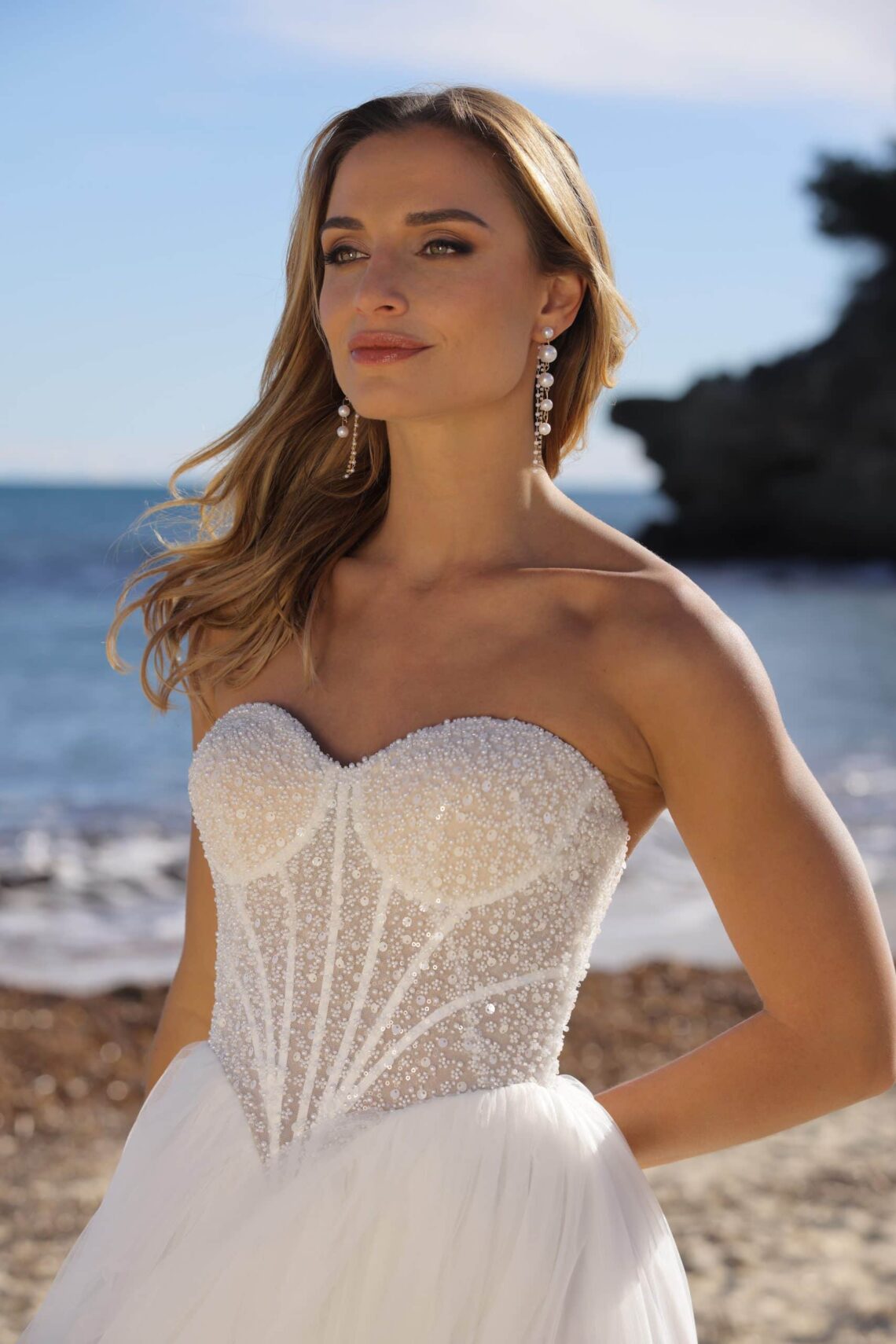 Flirt-Azuree-Bridal-Close-scaled
