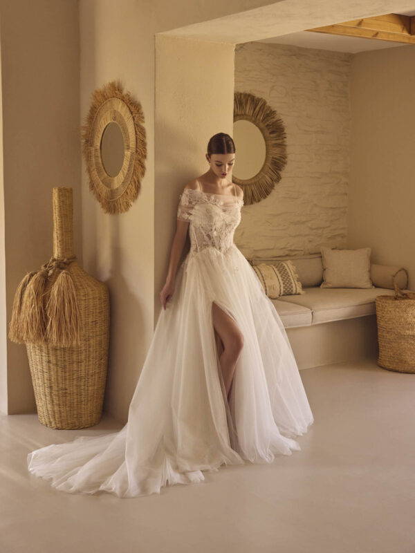 Brautkleider Le Papillon by Modeca Hazan