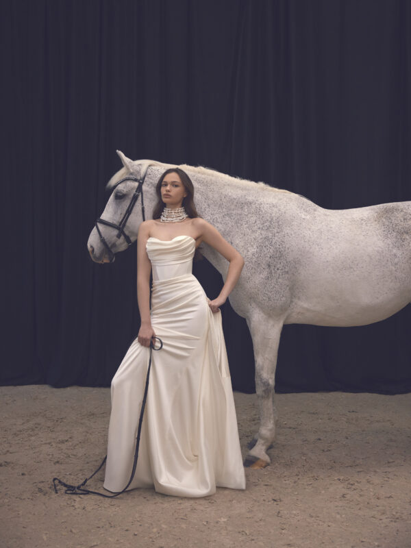 Brautkleider Ricca Sposa Miressa + overskirt