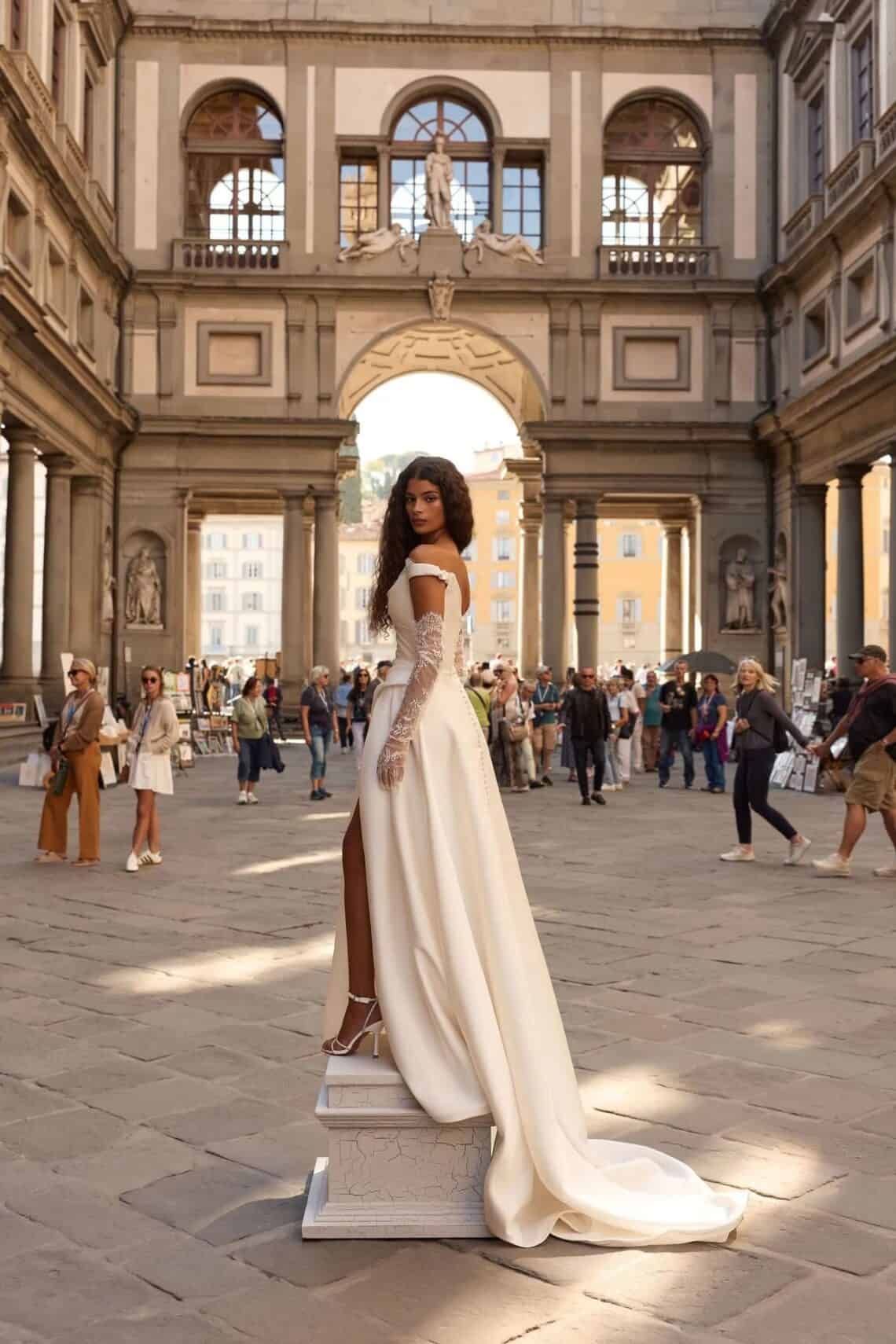 Brautkleid Julienne von Milla Nova kaufen bei Weddingworld 2