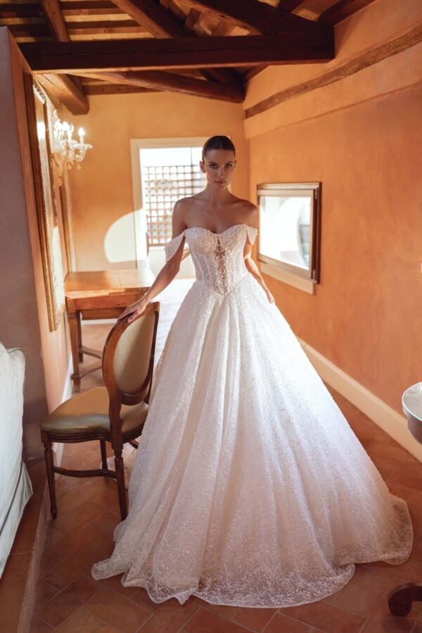 Brautkleider Dominiss Karoline