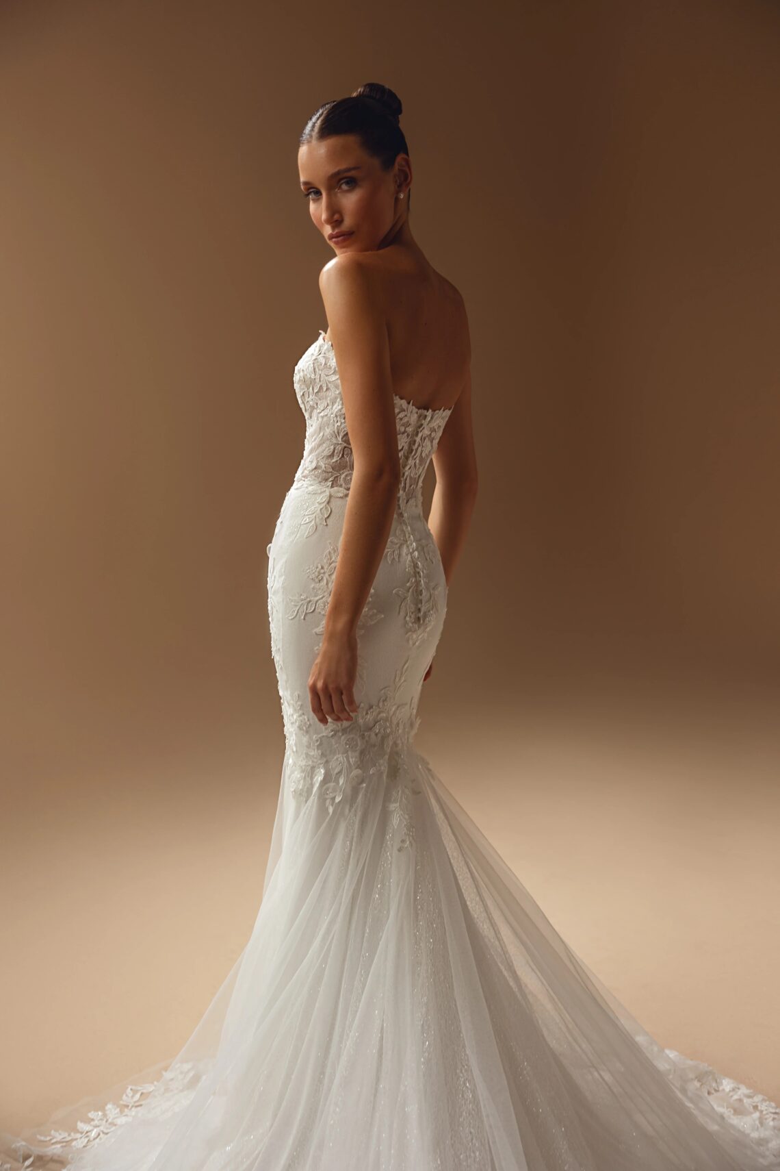 Brautkleid Luna von Tina Valerdi kaufen im Weddingworld 3