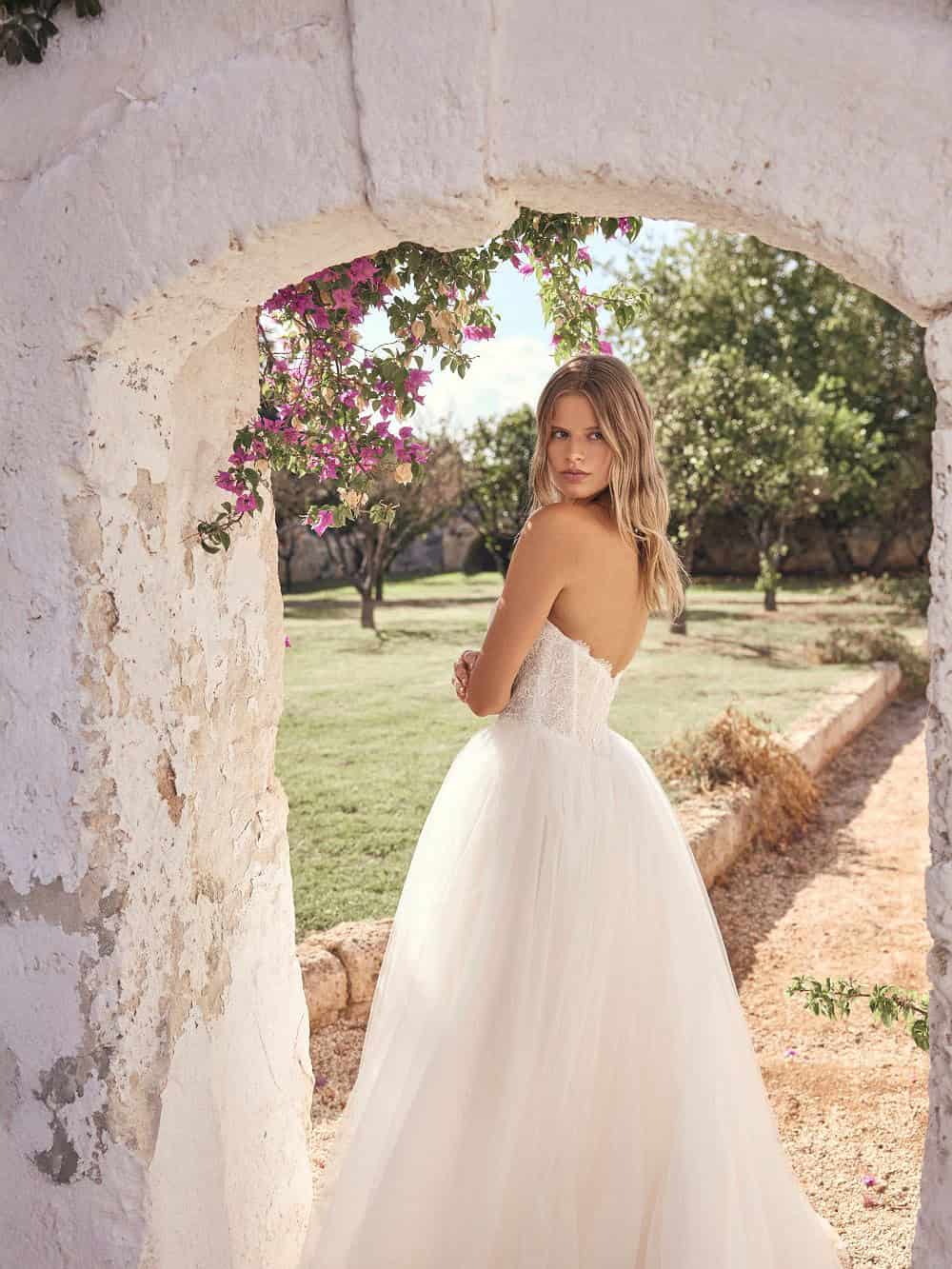 Brautkleid Lizzy von Modeca kaufen bei Weddingworld 3