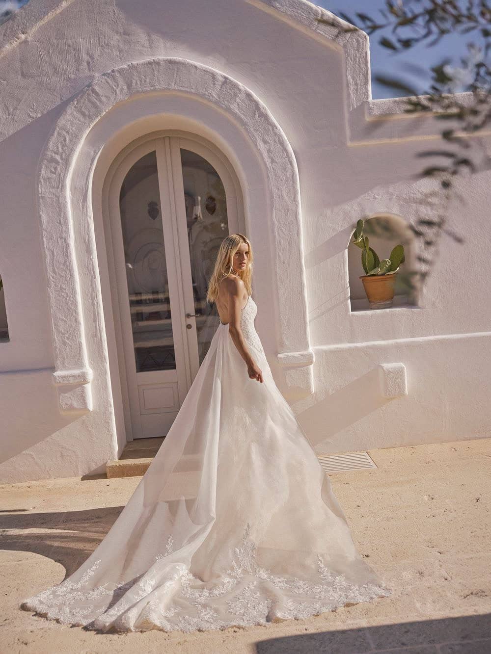 Brautkleid Lois von Modeca kaufen bei Weddingworld 2