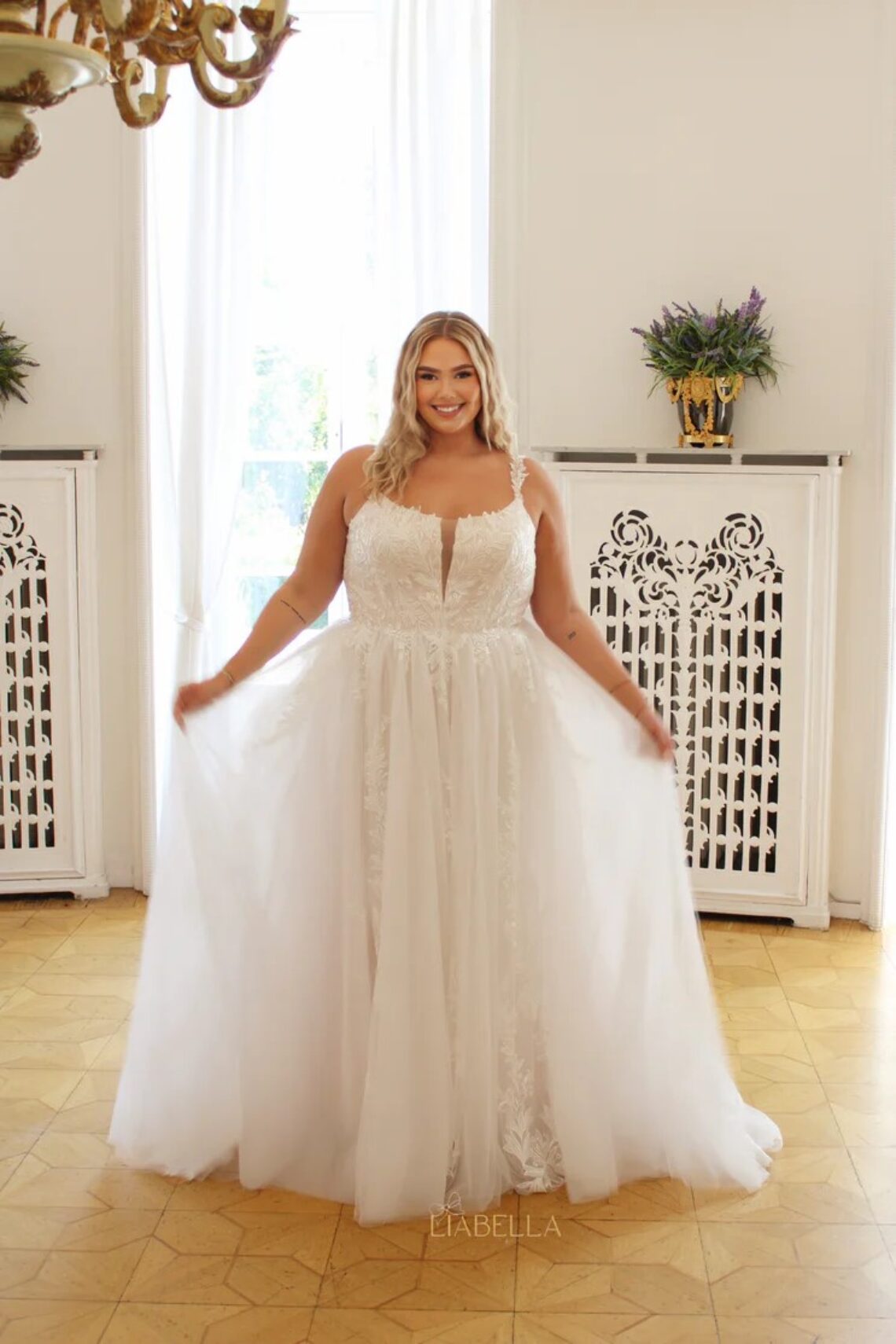 Brautkleid Lorena van Lia Bella kaufen im Weddingworld 3