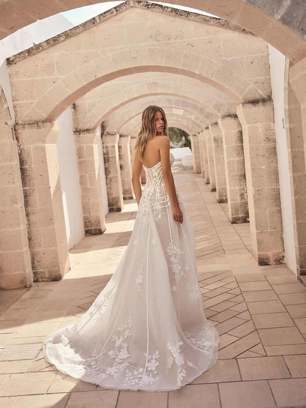 Brautkleid Lyris von Modeca kaufen bei Weddingworld 2