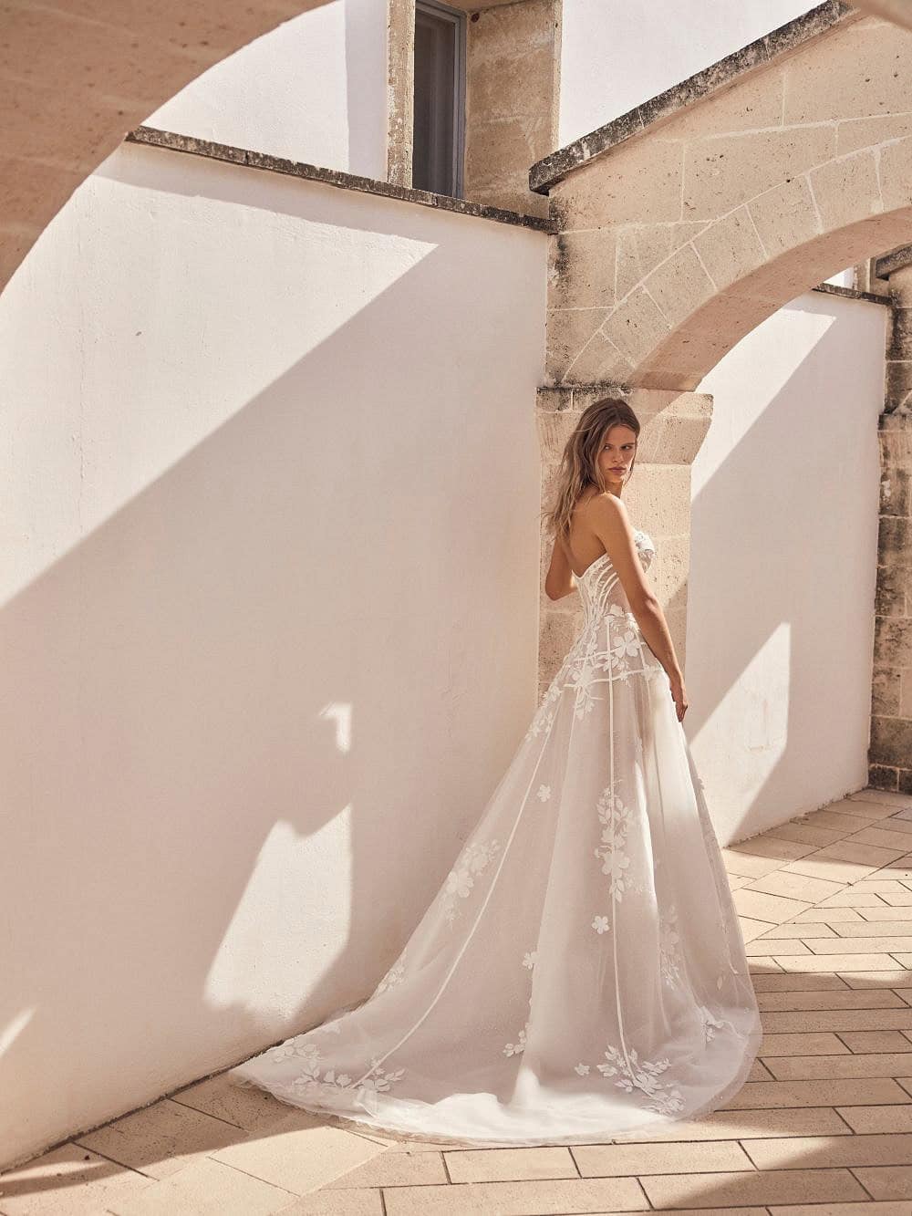 Brautkleid Lyris von Modeca kaufen bei Weddingworld 4