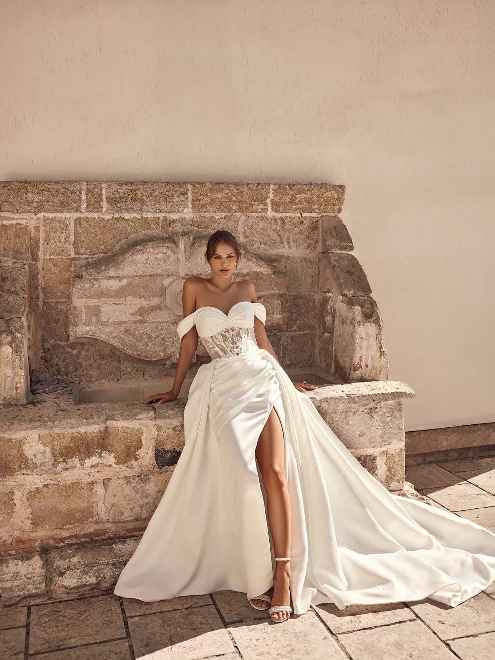 Brautkleid Mina von Modeca kaufen bei Weddingworld 1