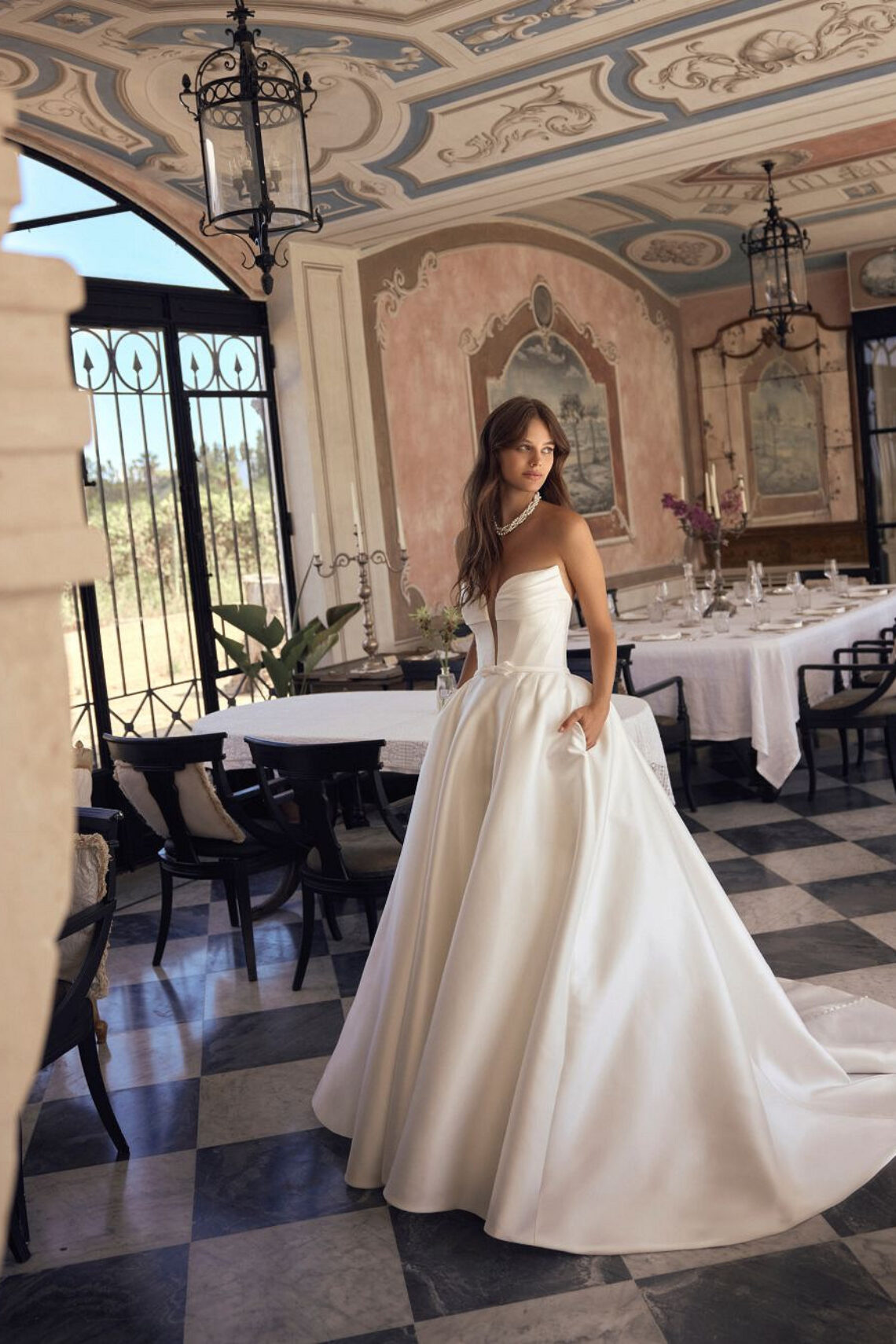 Brautkleid Mystique von Modeca kaufen bei Weddingworld 4