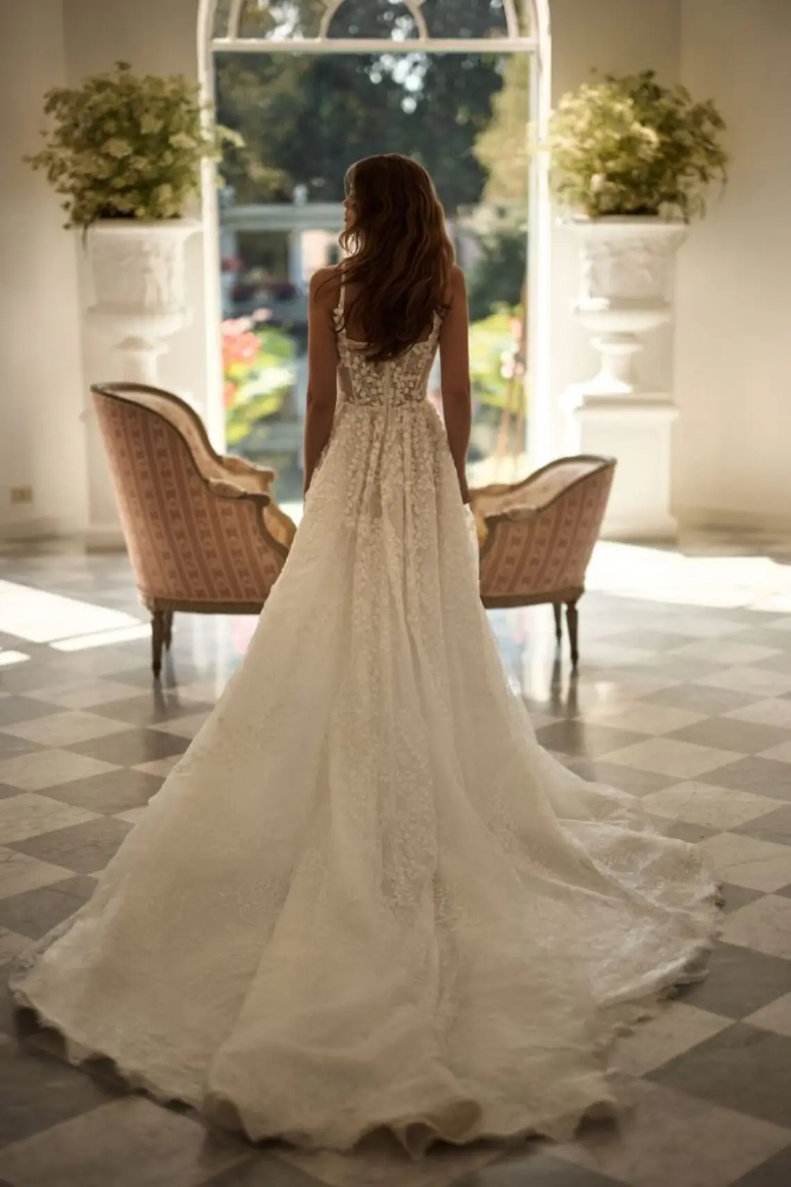 Brautkleid Noomi von Milla Nova kaufen bei Weddingworld 2