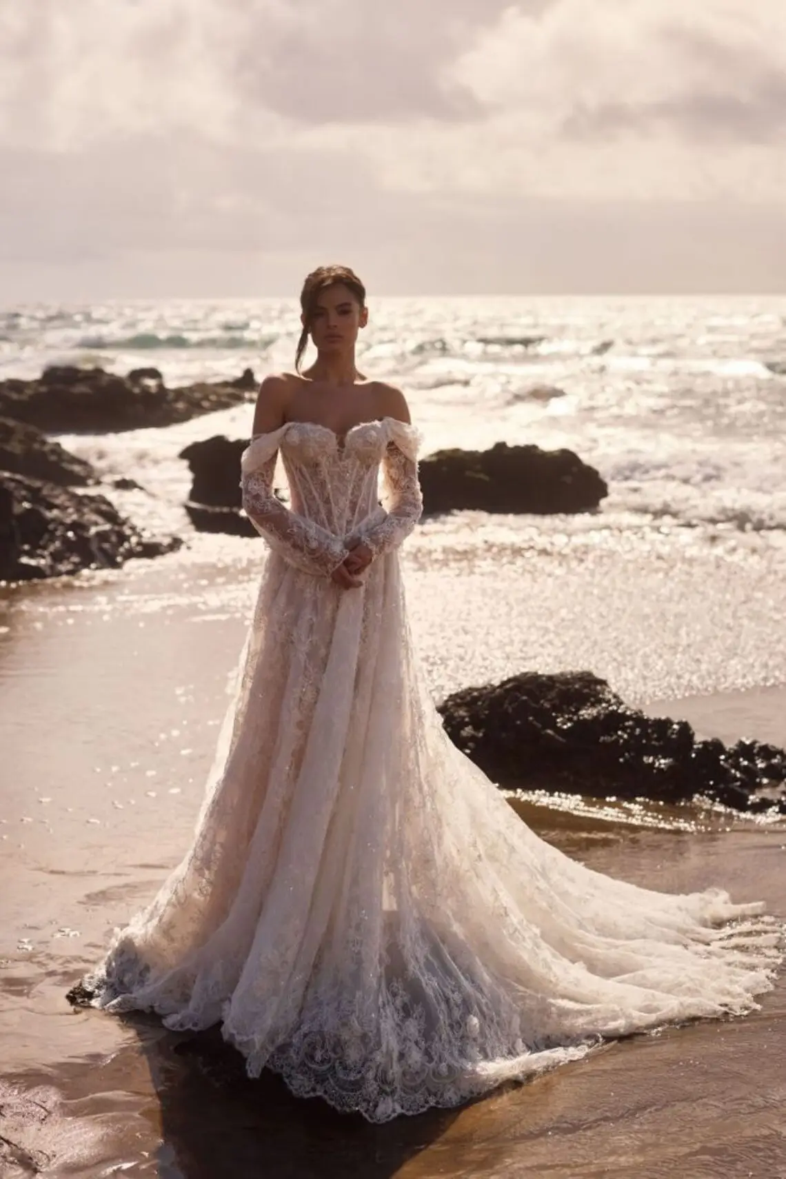 Brautkleid Primrose von Milla Nova kaufen bei Weddingworld 1