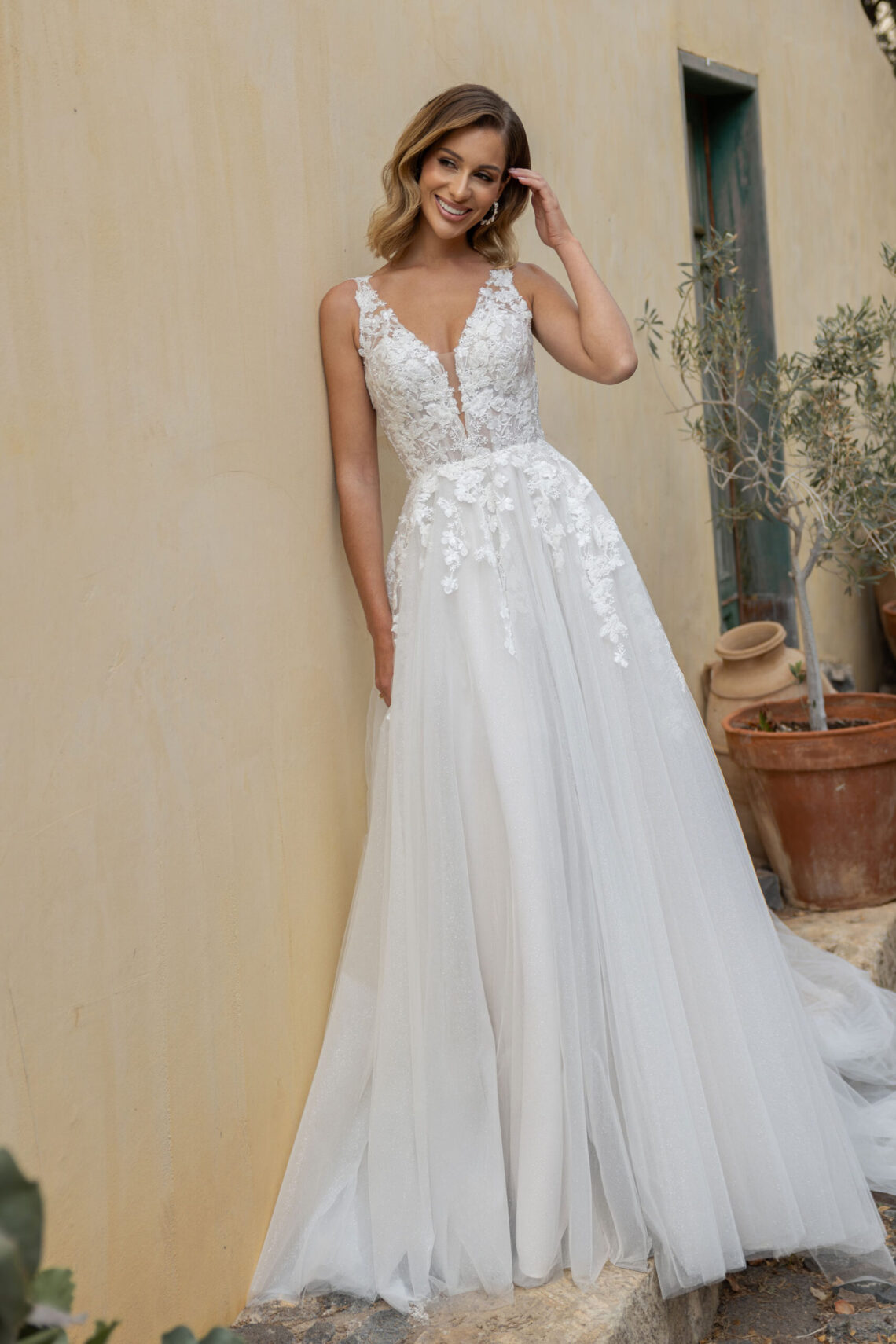 Brautkleid 8318 von Diane Legrand kaufen bei Weddingworld 1