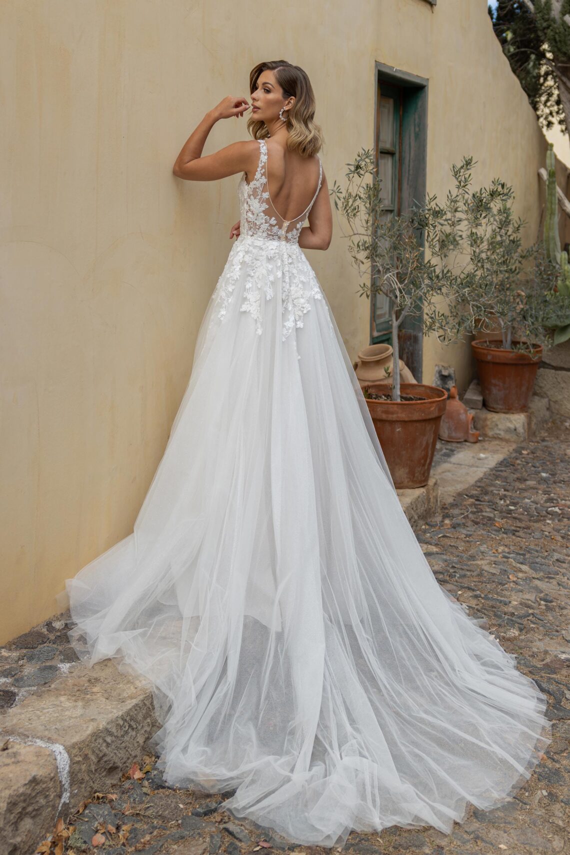 Brautkleid 8318 von Diane Legrand kaufen bei Weddingworld 3