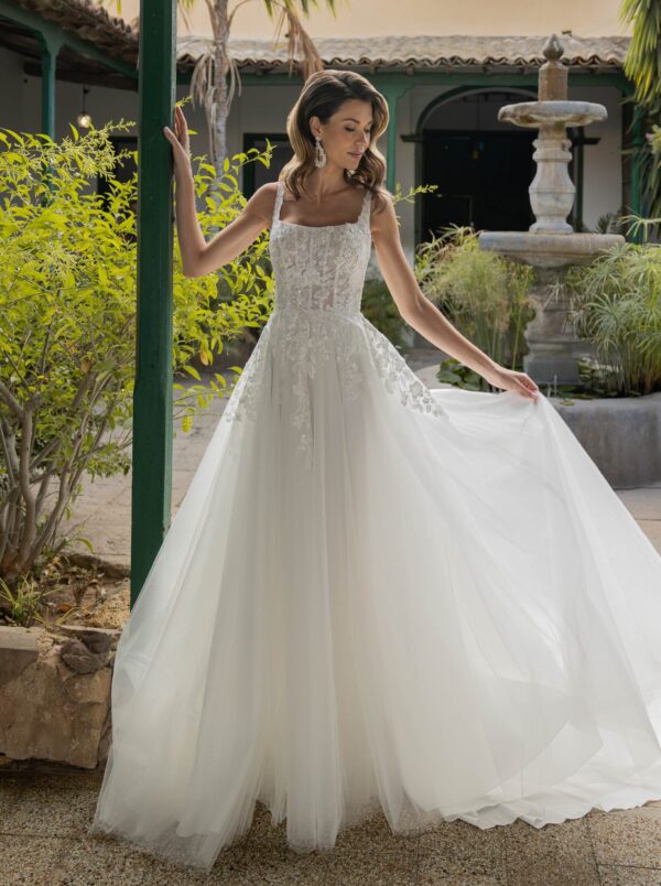 Brautkleider Diane Legrand 8325
