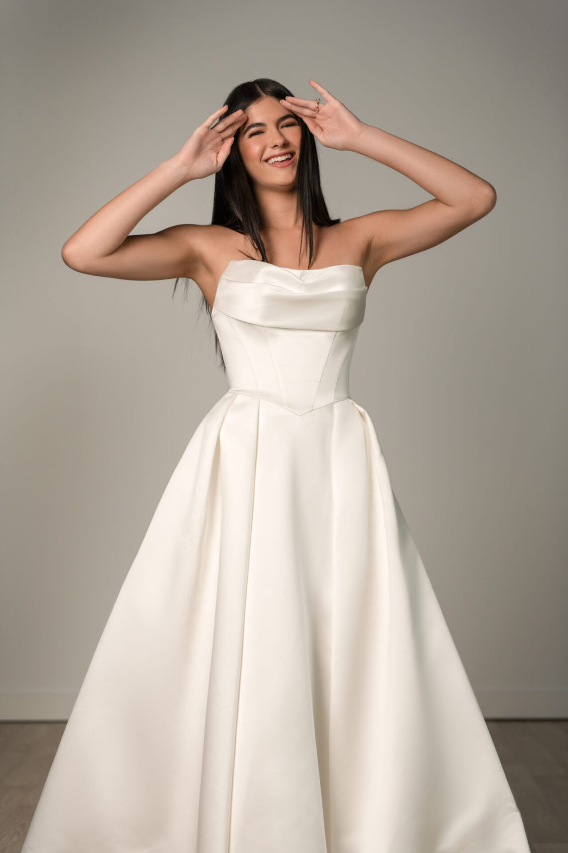 Brautkleid SY8084 von Stella York kaufen bei Weddingworld 2