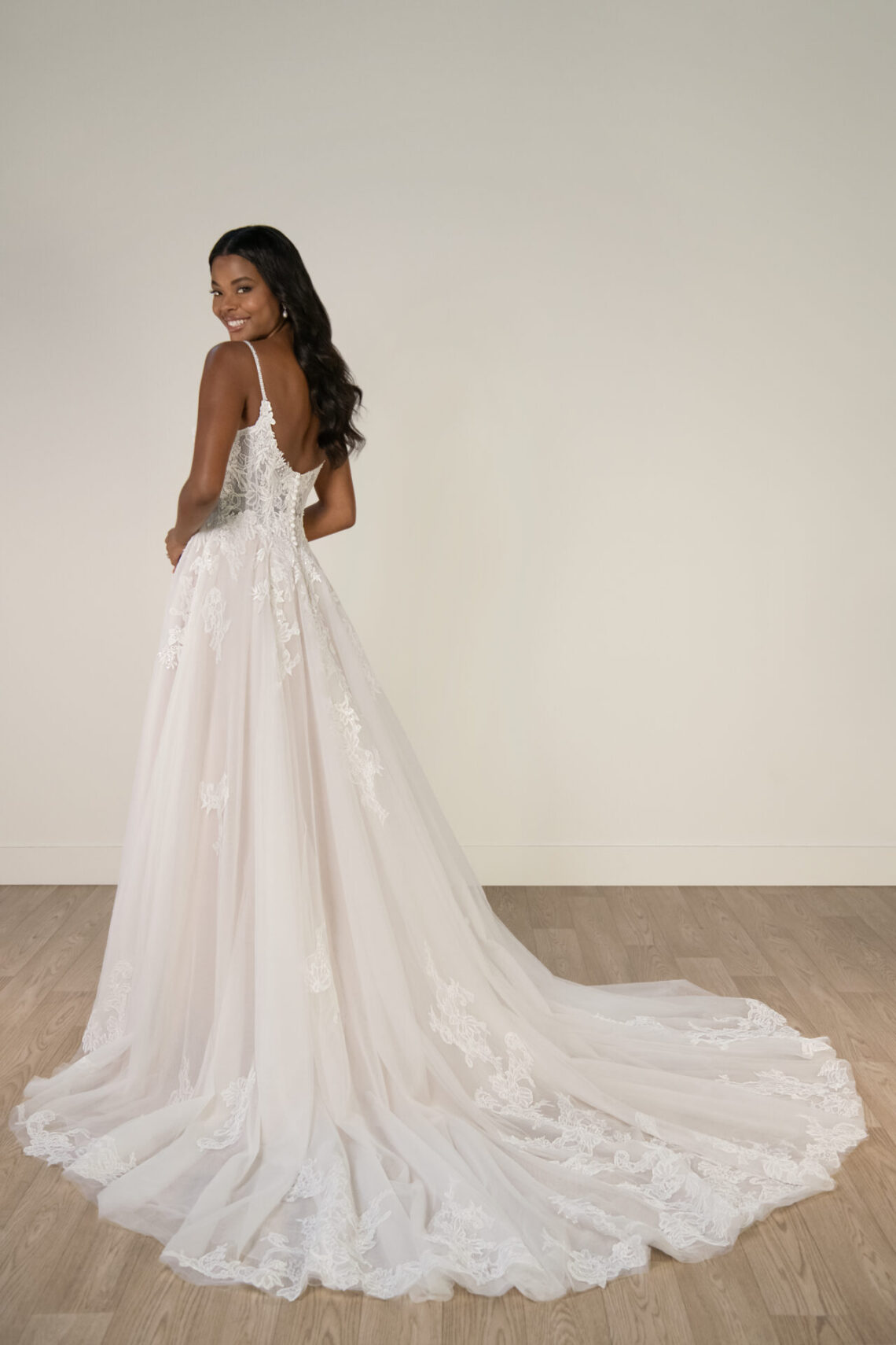 Brautkleid SY8293 von Stella York kaufen bei Weddingworld 5