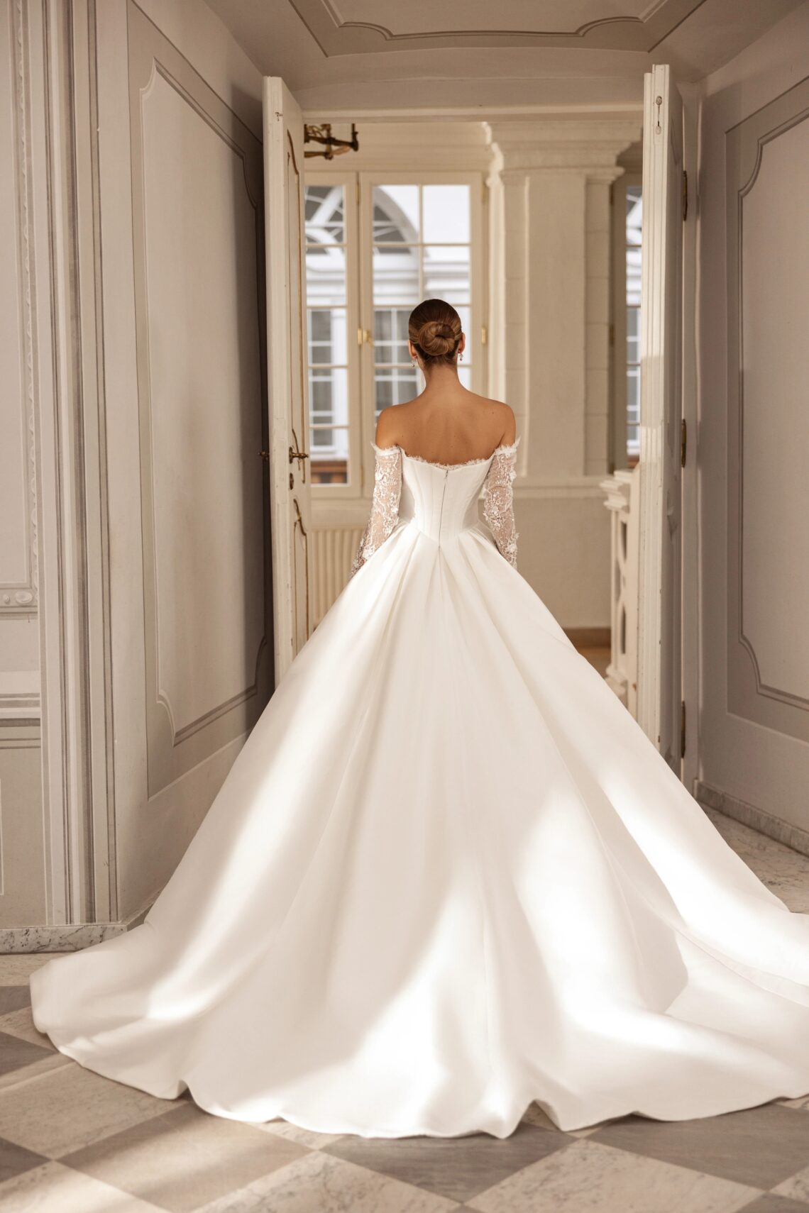 Brautkleid Sybil von Tina Valerdi kaufen im Weddingworld 4