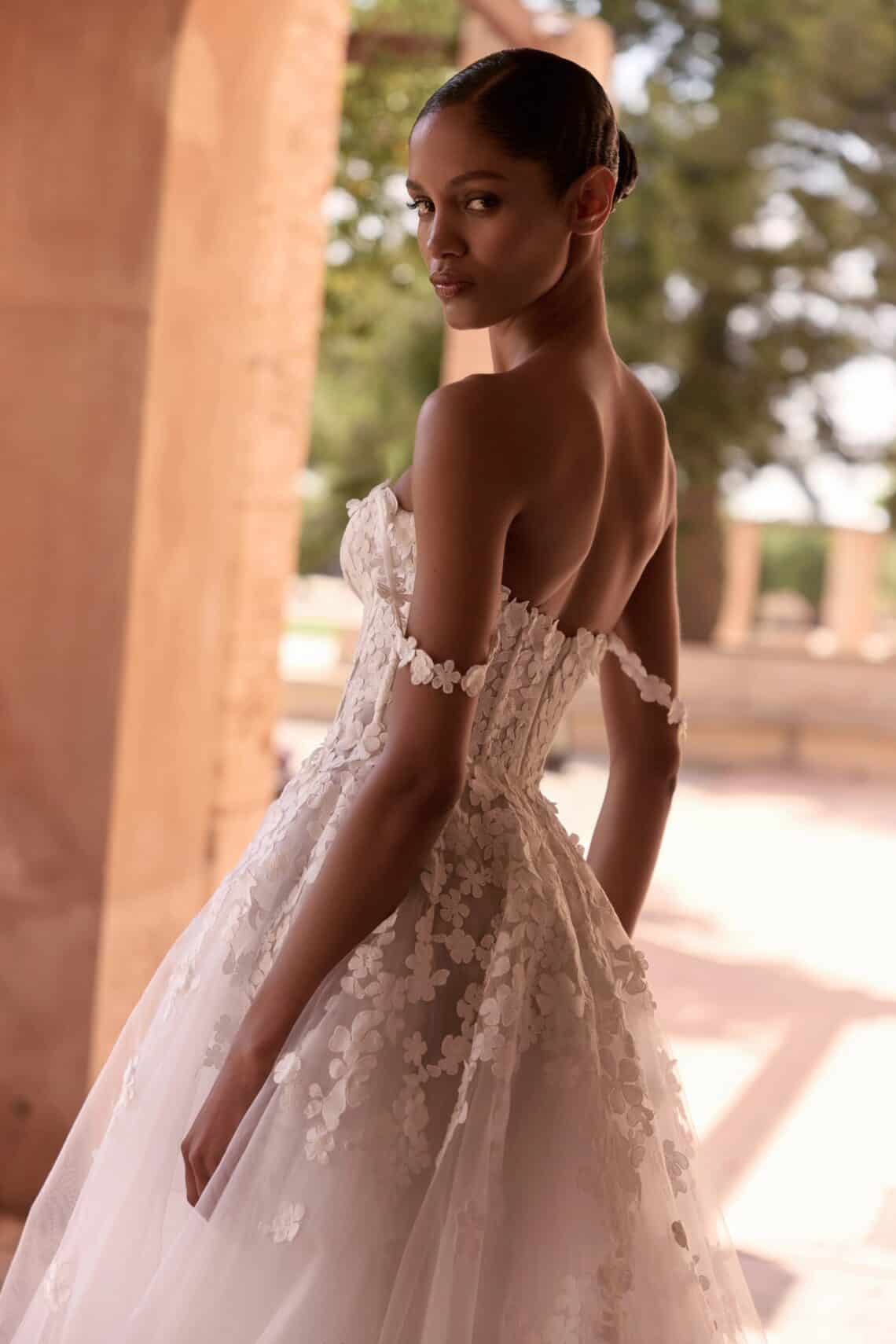 Brautkleid Dilyara von Tina Valerdi kaufen bei Weddingworld 1