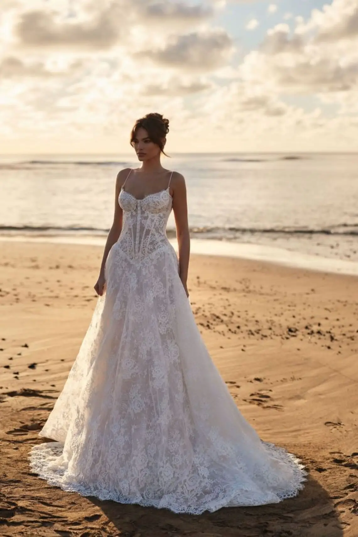 Brautkleid Vanessa von Milla Nova kaufen bei Weddingworld 1