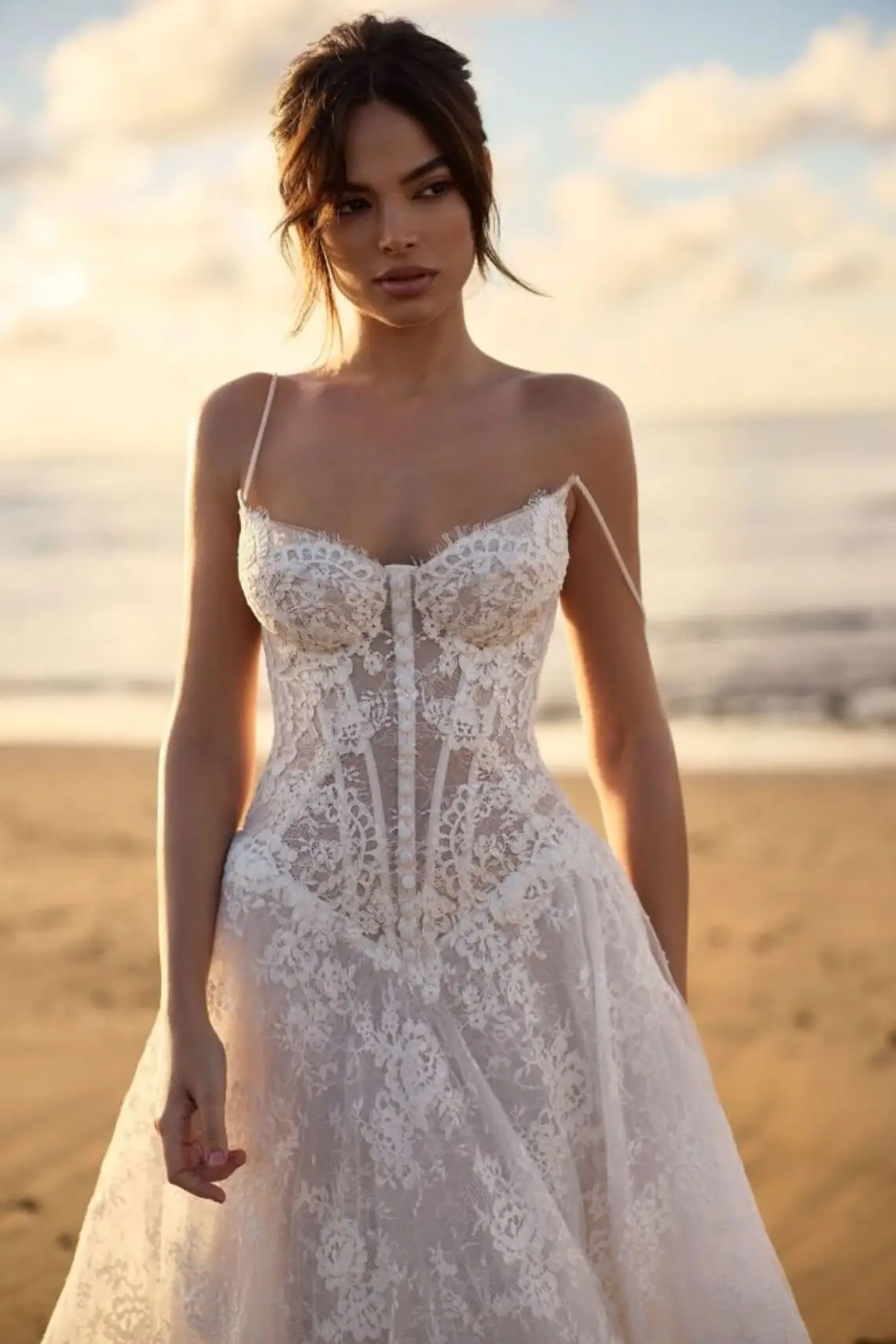 Brautkleid Vanessa von Milla Nova kaufen bei Weddingworld 2