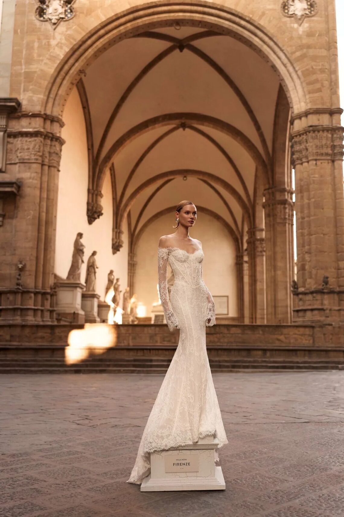 Brautkleid Virelda von Milla Nova kaufen bei Weddingworld 2