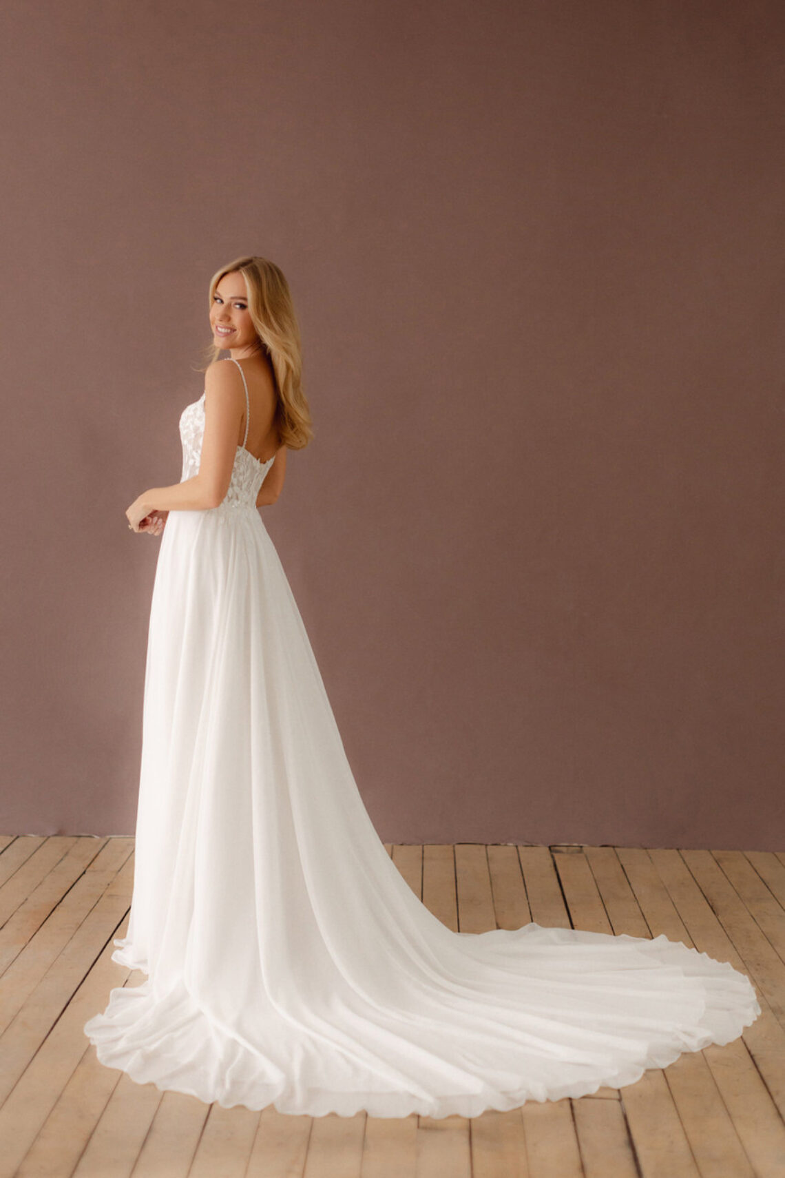 Brautkleid X155 von Allure kaufen bei Weddingworld 3