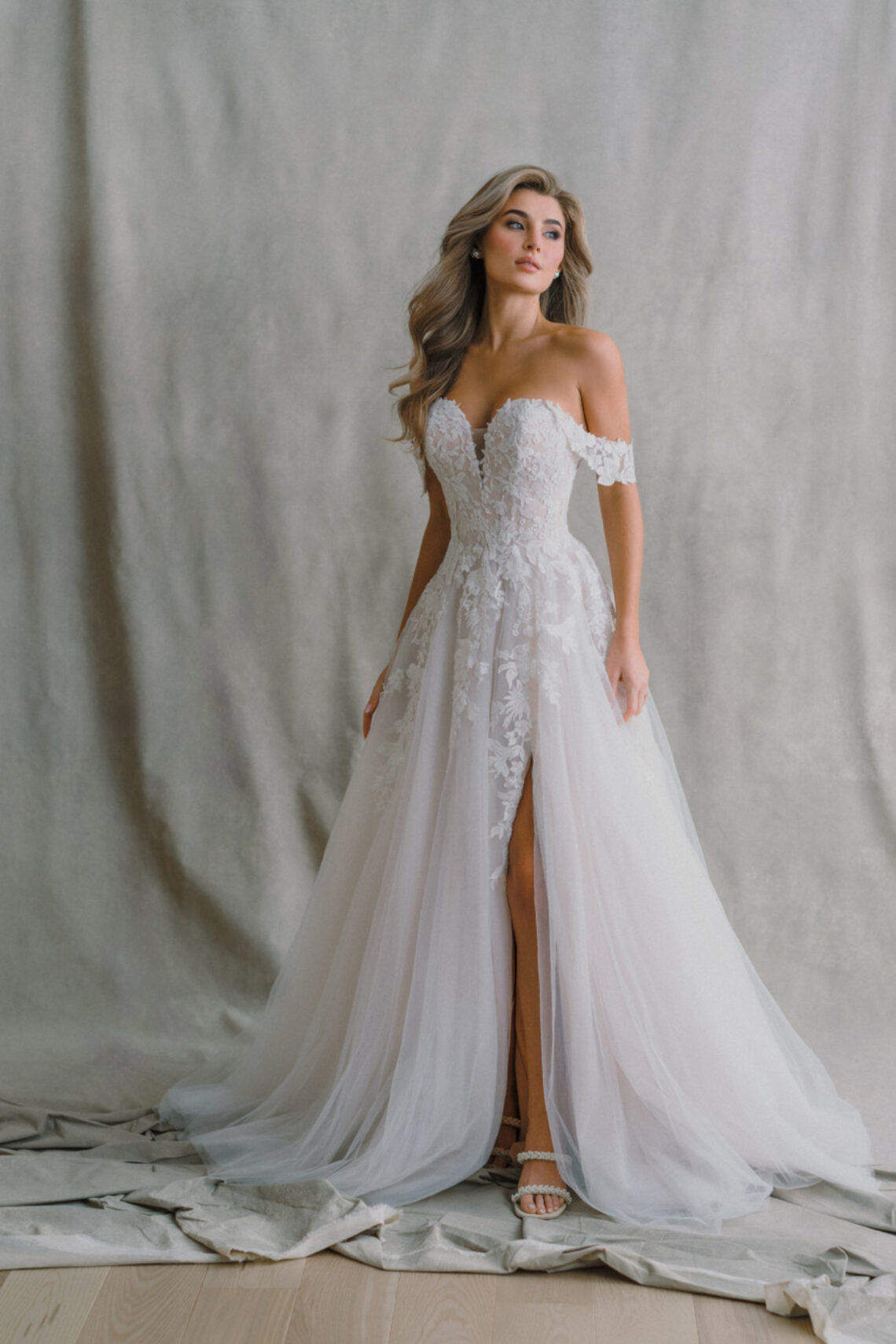 Brautkleid X207 von Allure Bridals kaufen bei Weddingworld 1